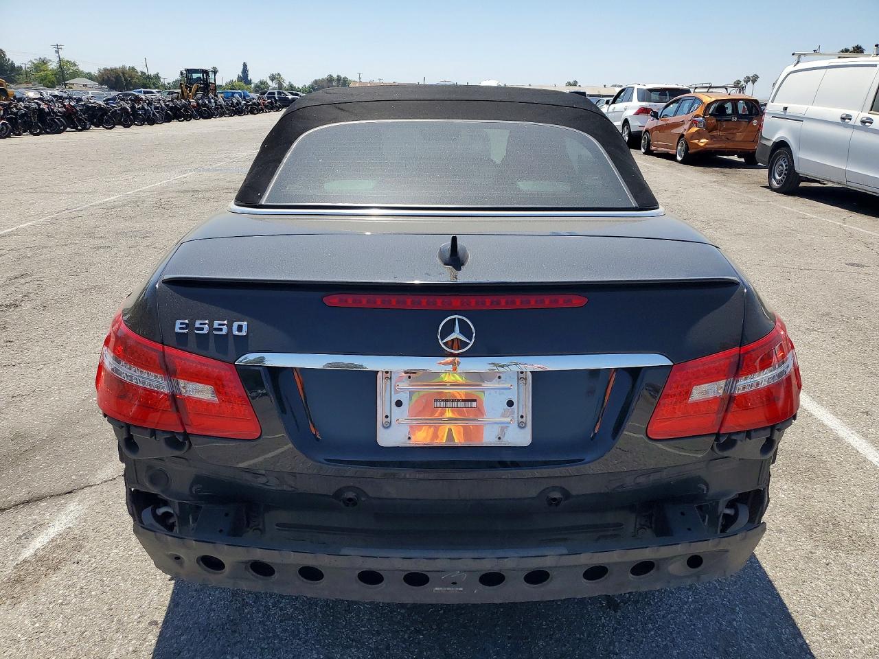 2012 Mercedes-benz E 550 Black vin: WDDKK7DF7CF158109