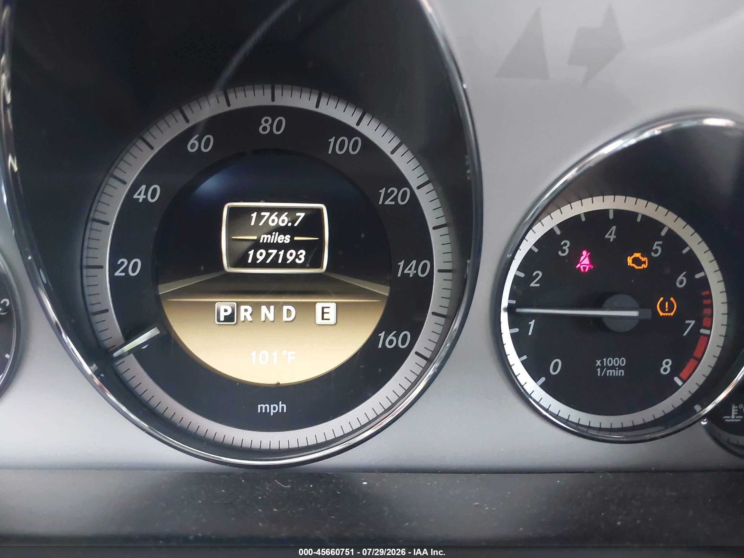 2012 Mercedes-benz E 550   Black vin: WDDKK7DF9CF161724