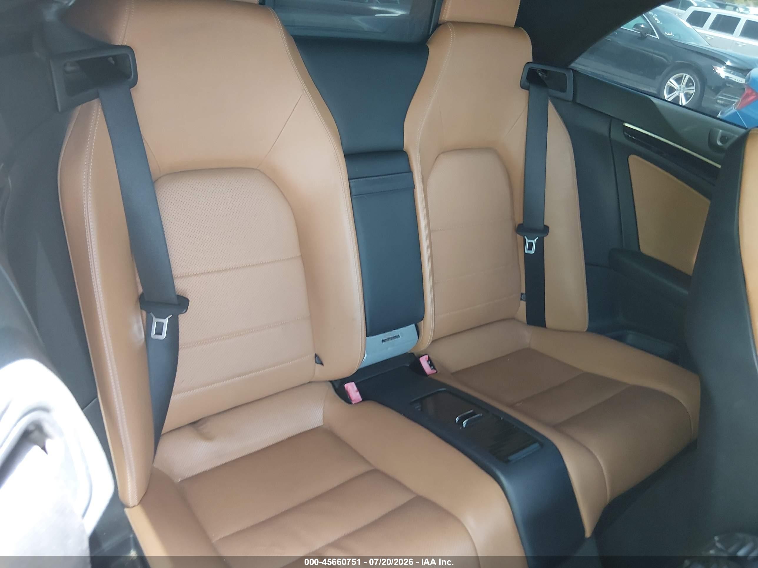 2012 Mercedes-benz E 550   Black vin: WDDKK7DF9CF161724