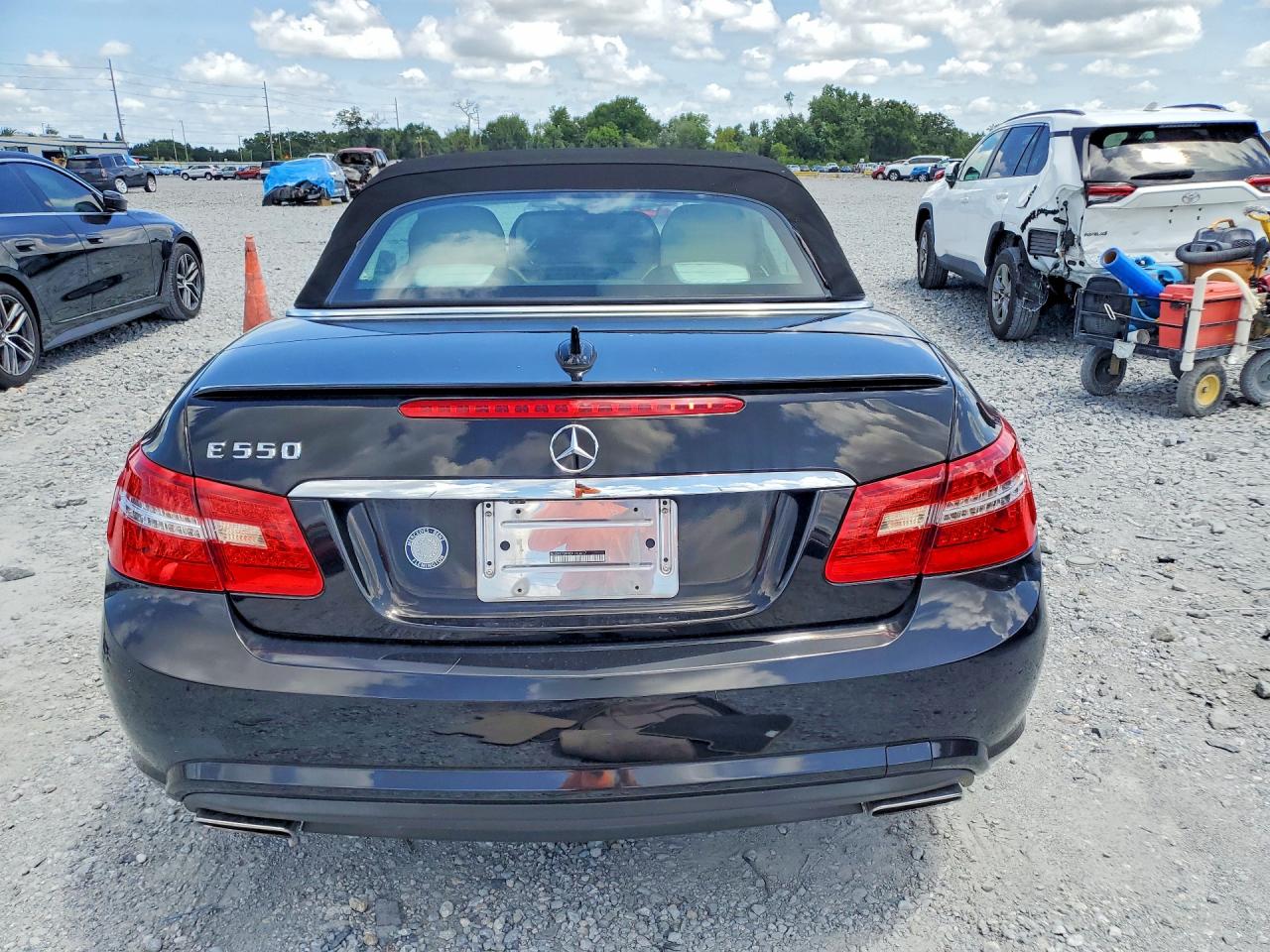 2013 Mercedes-benz E 550 Черный vin: WDDKK7DF9DF183417