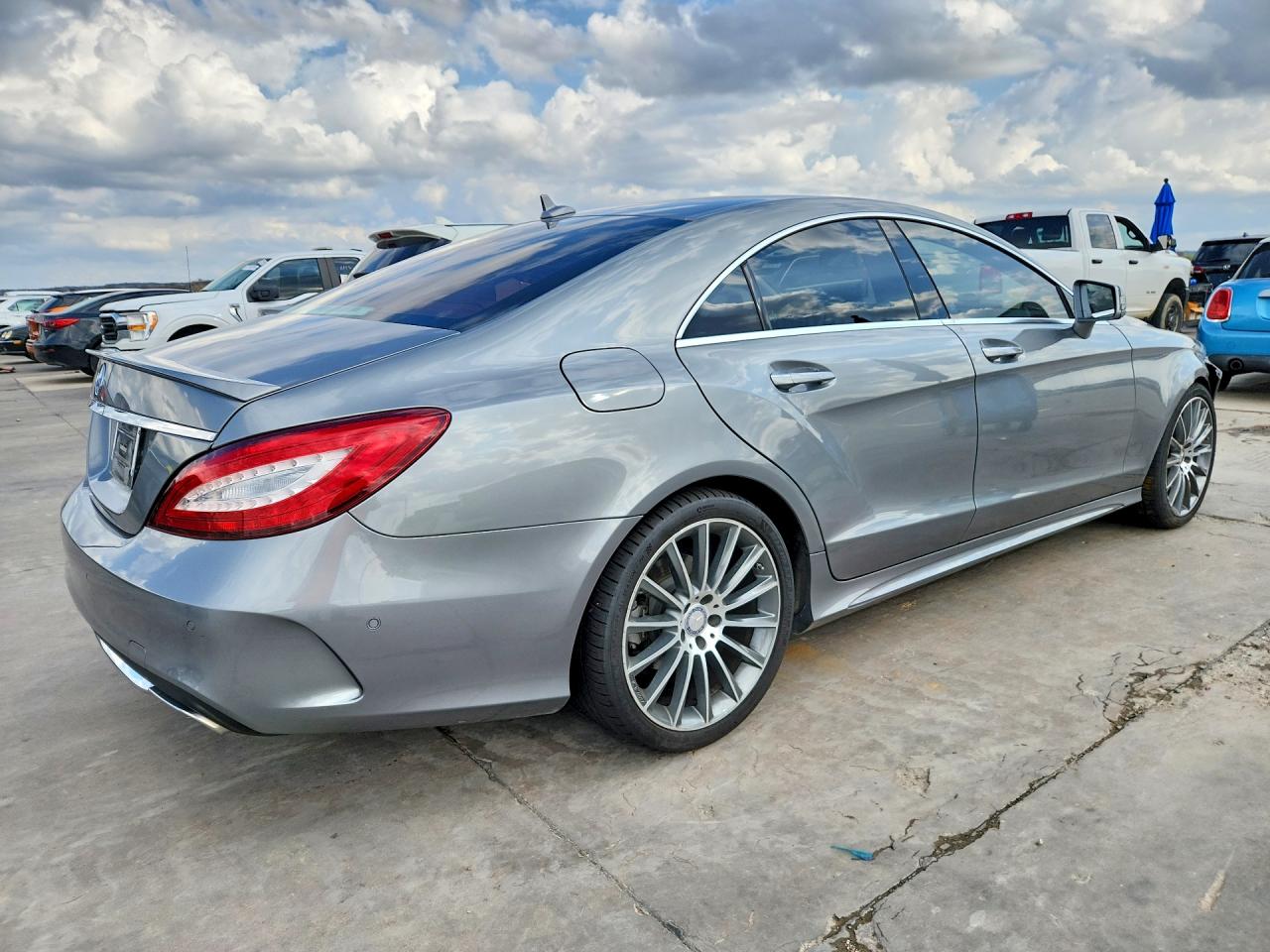 2015 Mercedes-benz Cls 400 Серый vin: WDDLJ6FB1FA137592
