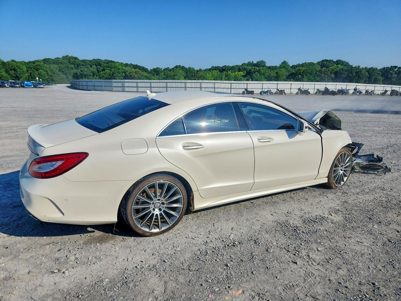 2015 Mercedes-benz Cls 400 Белый vin: WDDLJ6FB3FA147296
