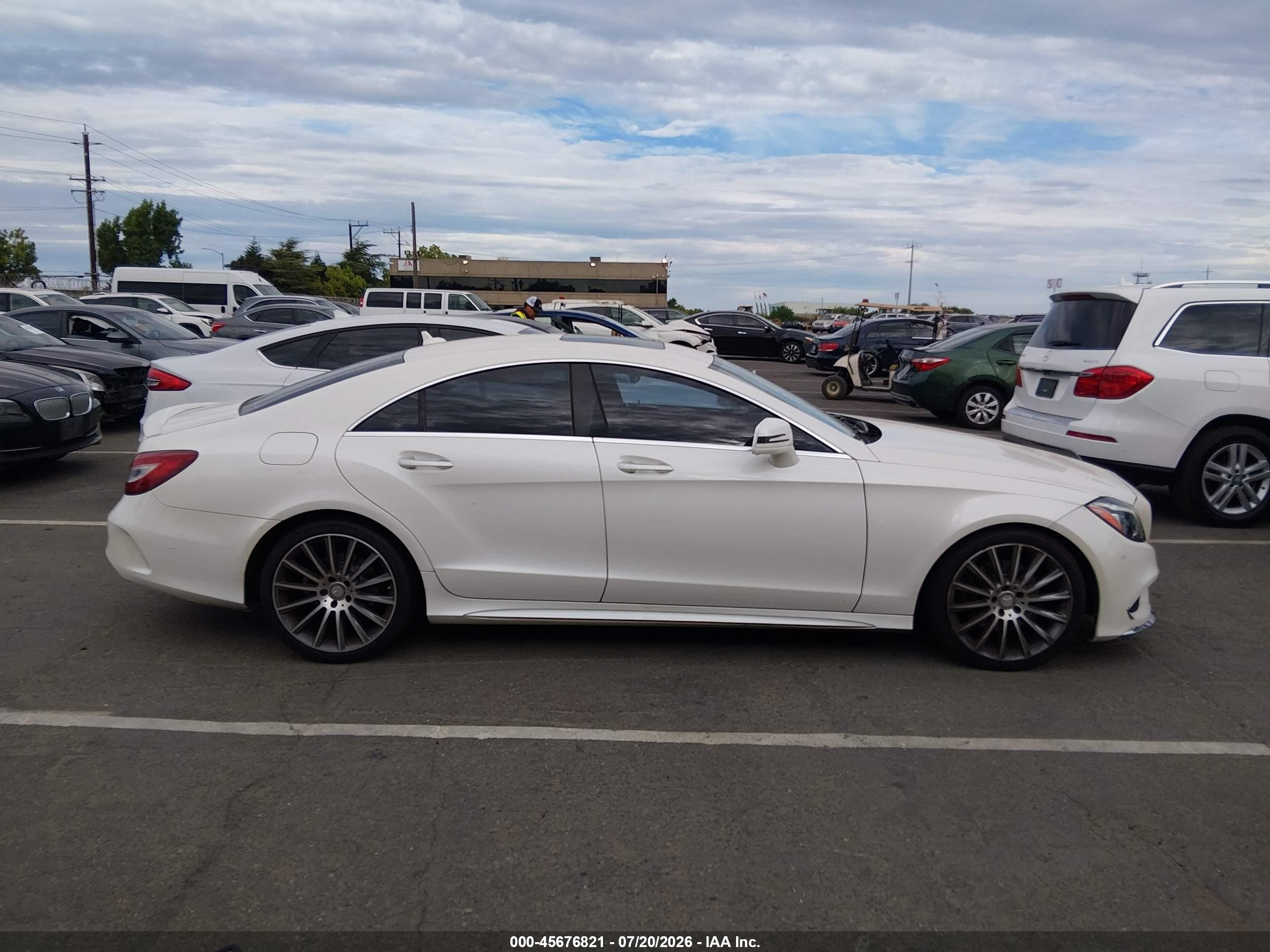2015 Mercedes-benz Cls 400   White vin: WDDLJ6FB5FA153536