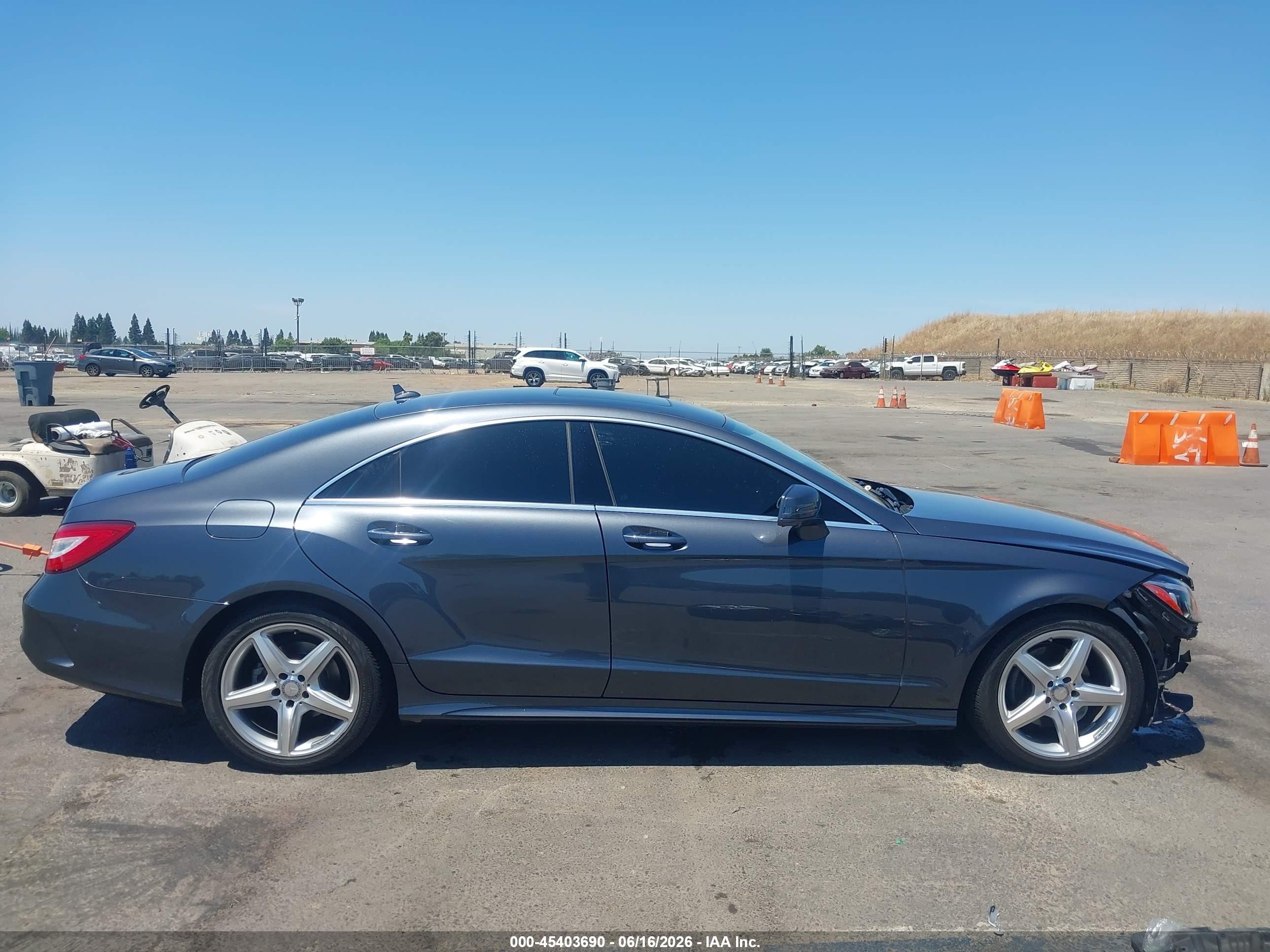 2015 Mercedes-benz Cls 400   Blue vin: WDDLJ6FB6FA141606