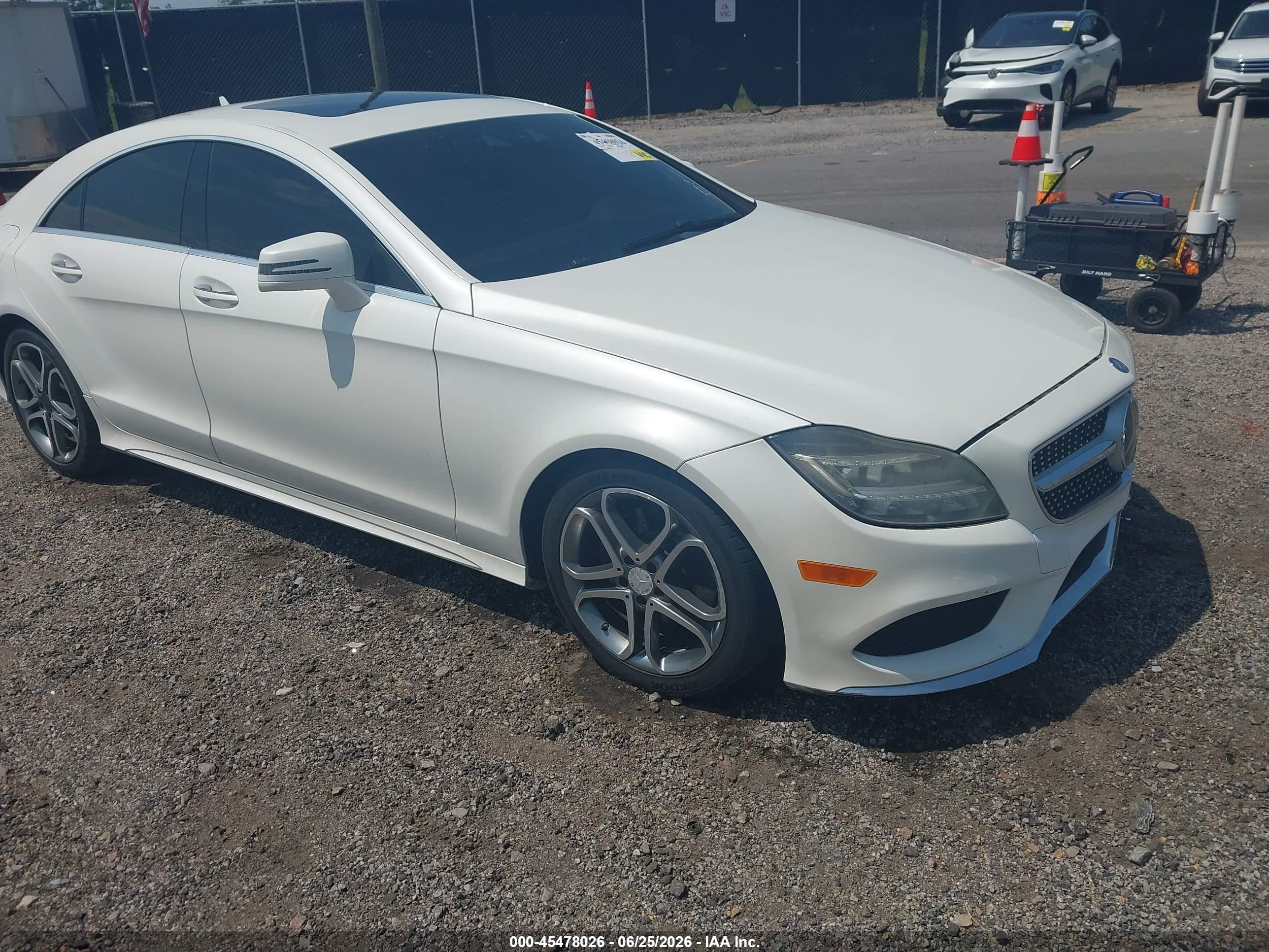 2015 Mercedes-benz Cls 400   White vin: WDDLJ6FB6FA141718