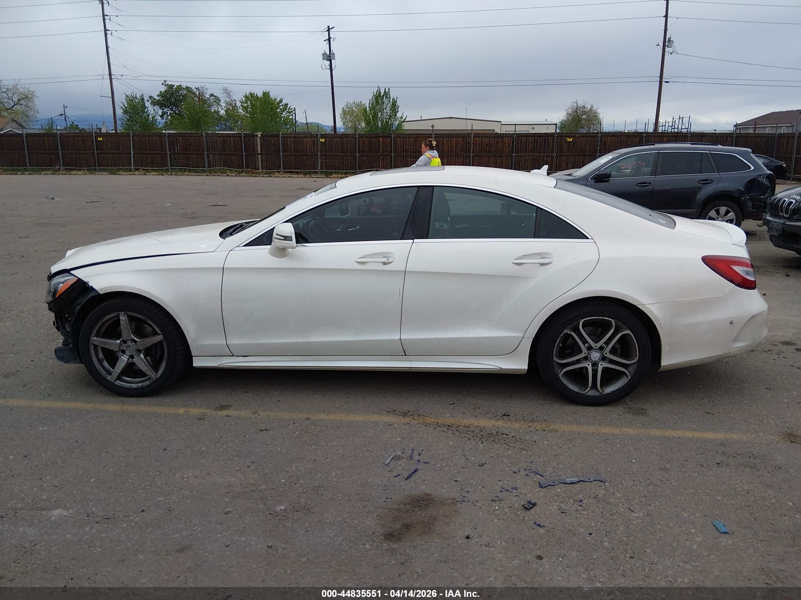 2015 Mercedes-benz Cls 400 4matic White vin: WDDLJ6HB2FA134097