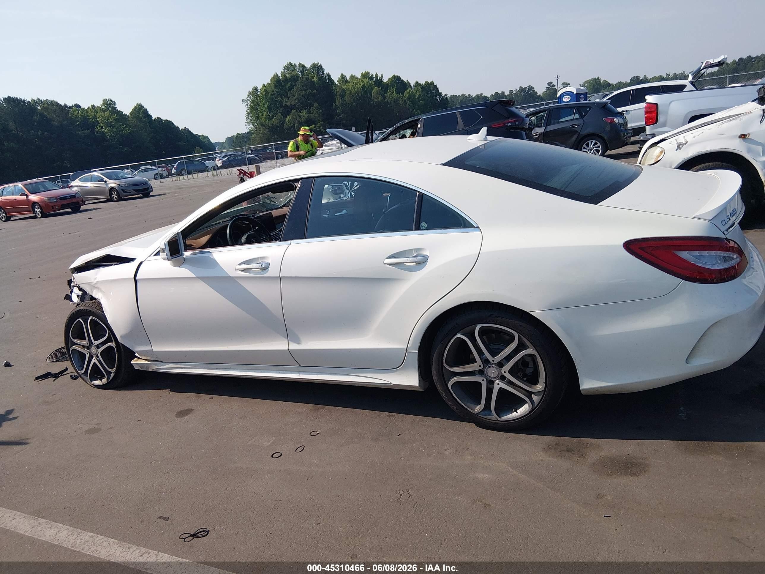 2015 Mercedes-benz Cls 400 4matic White vin: WDDLJ6HB8FA151177