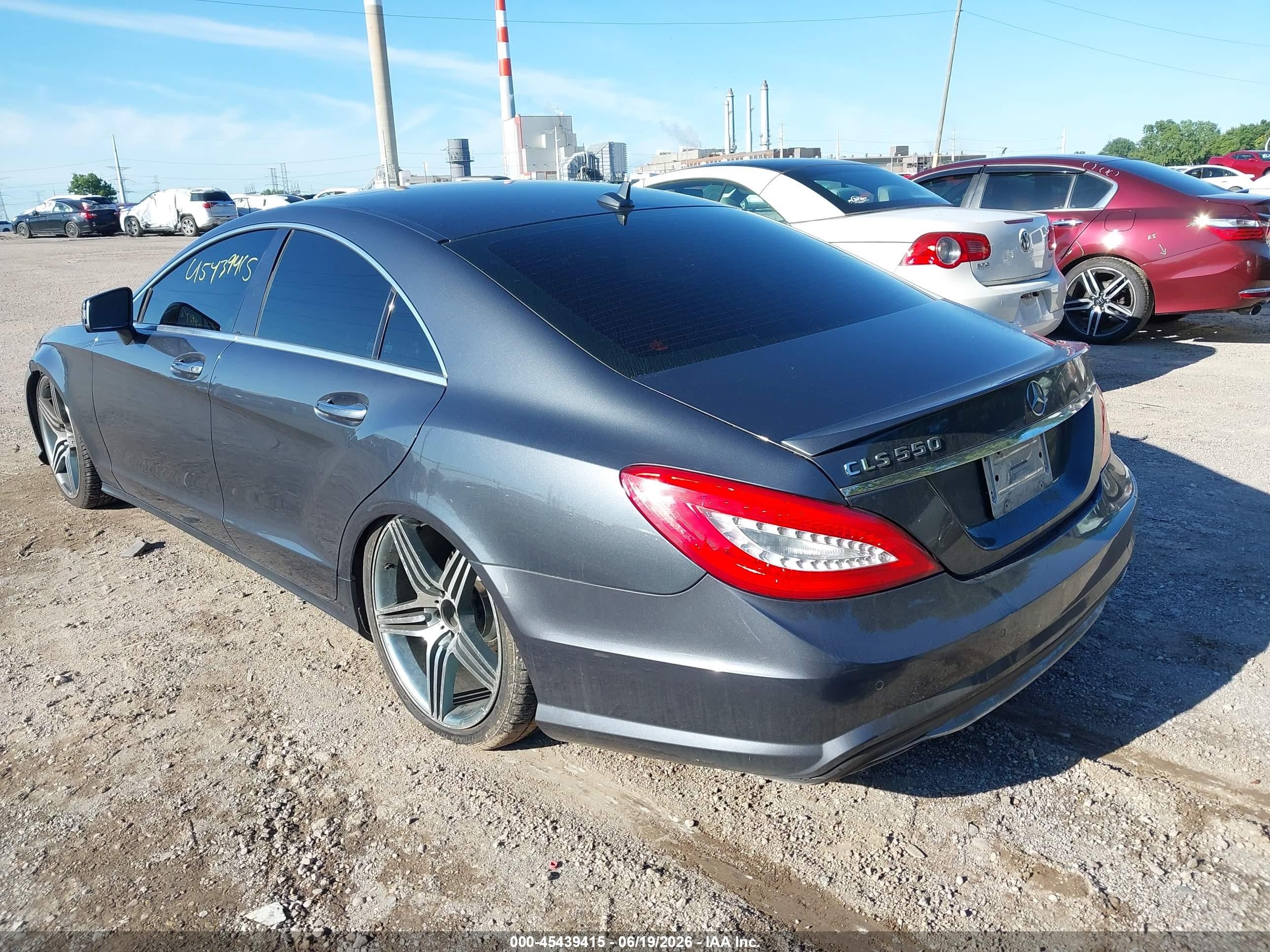 2013 Mercedes-benz Cls 550   Серый vin: WDDLJ7DB0DA064690