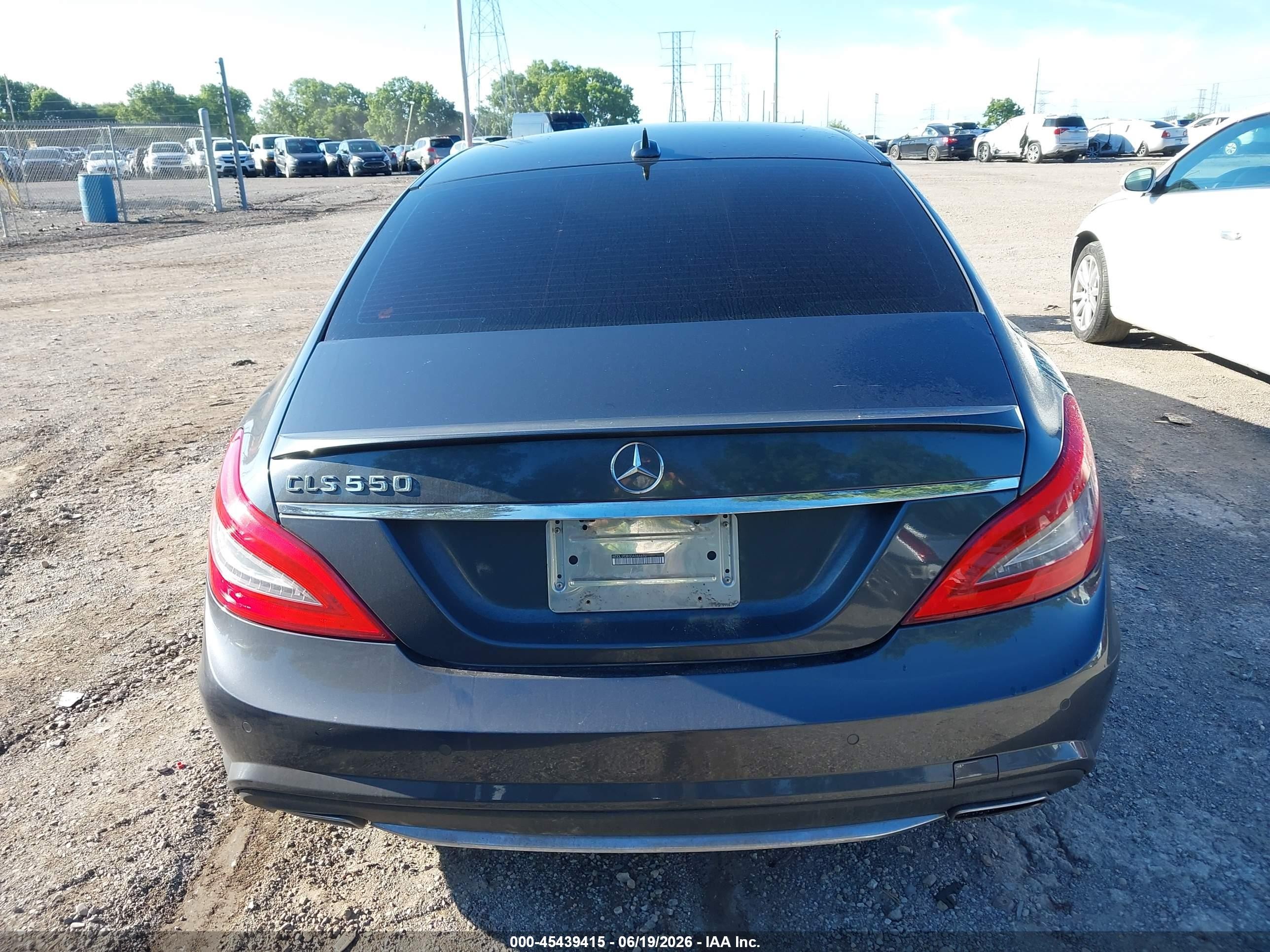 2013 Mercedes-benz Cls 550   Серый vin: WDDLJ7DB0DA064690