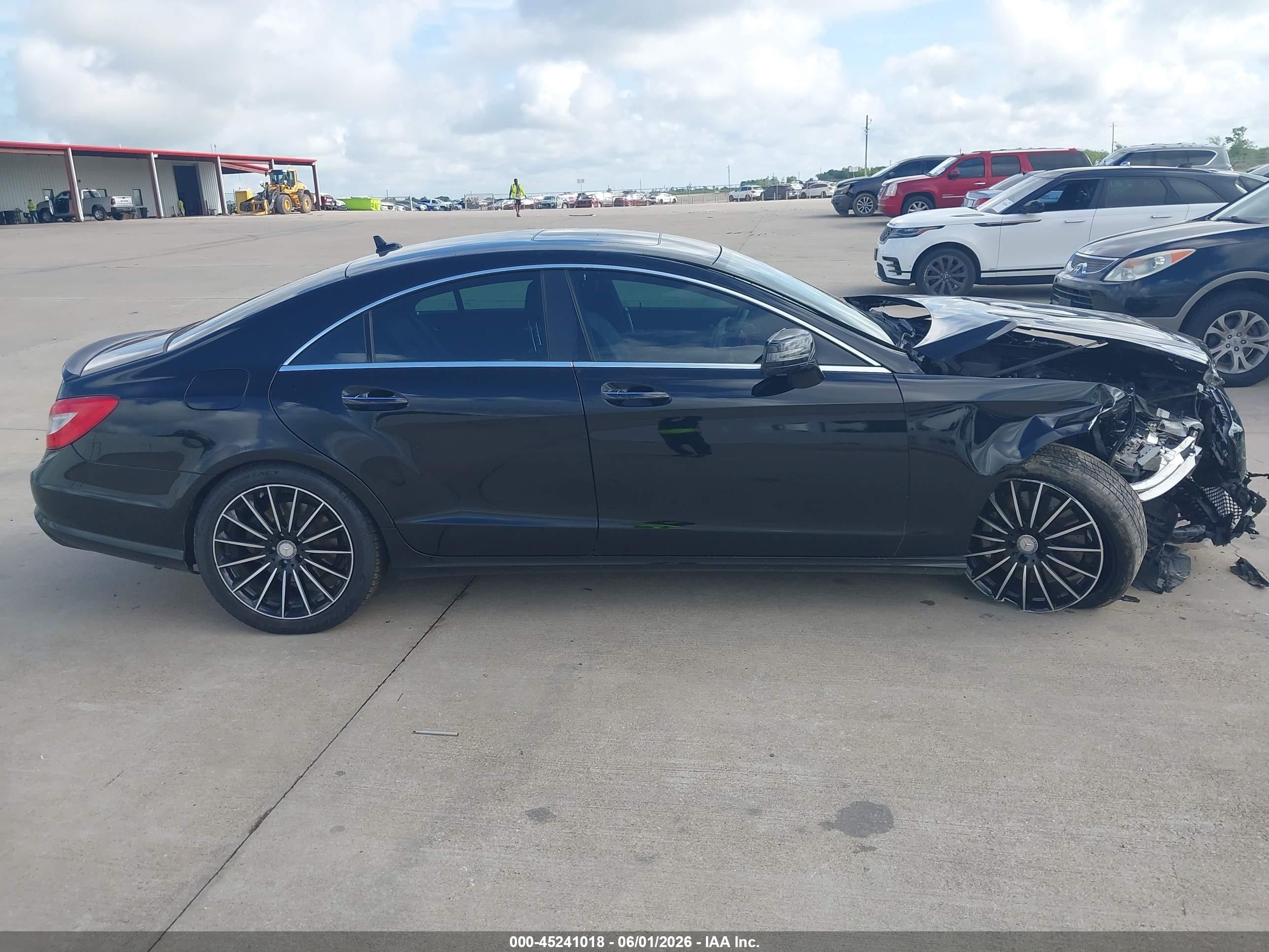 2014 Mercedes-benz Cls 550   Black vin: WDDLJ7DB0EA102534