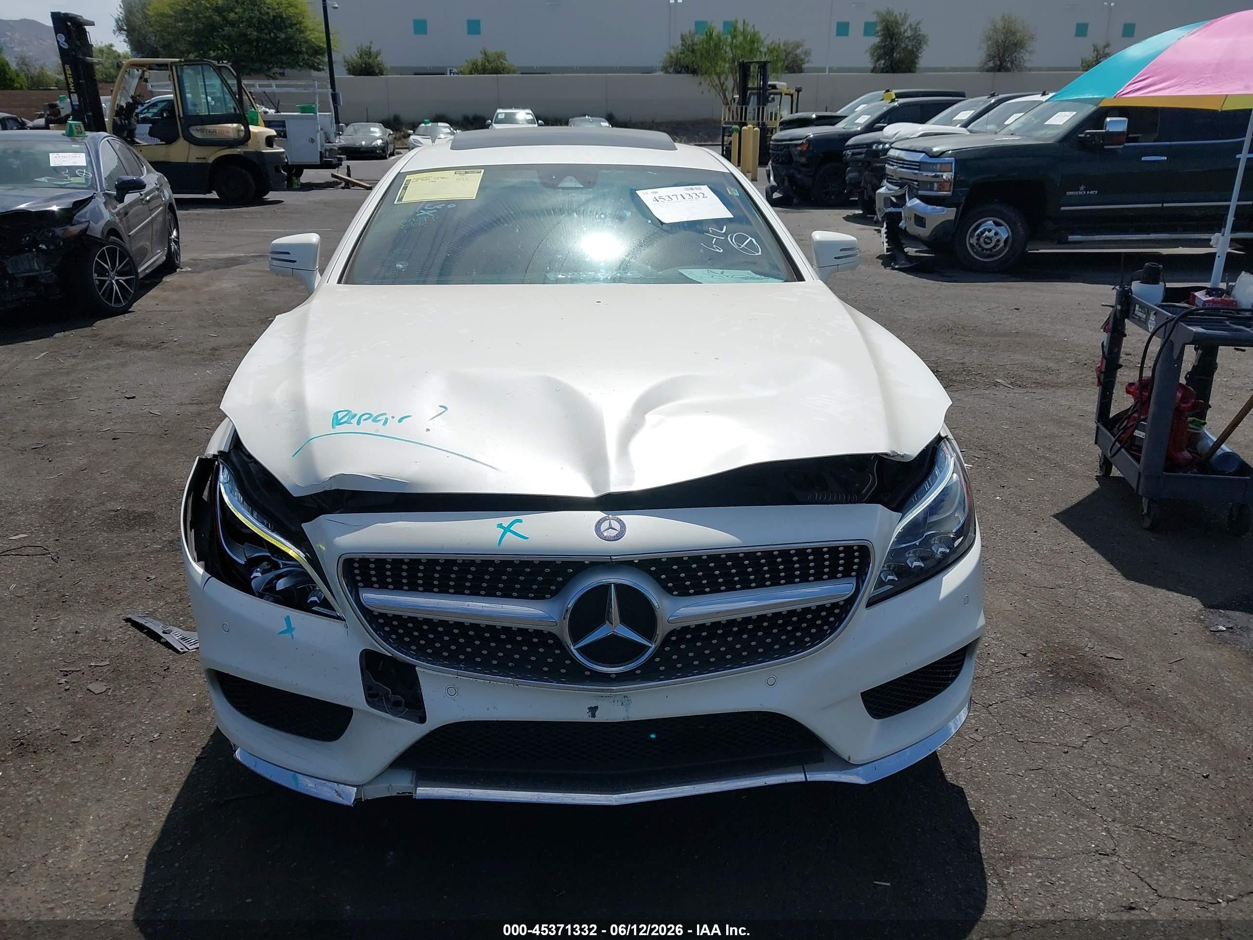 2015 Mercedes-benz Cls 550   Белый vin: WDDLJ7DB0FA157745