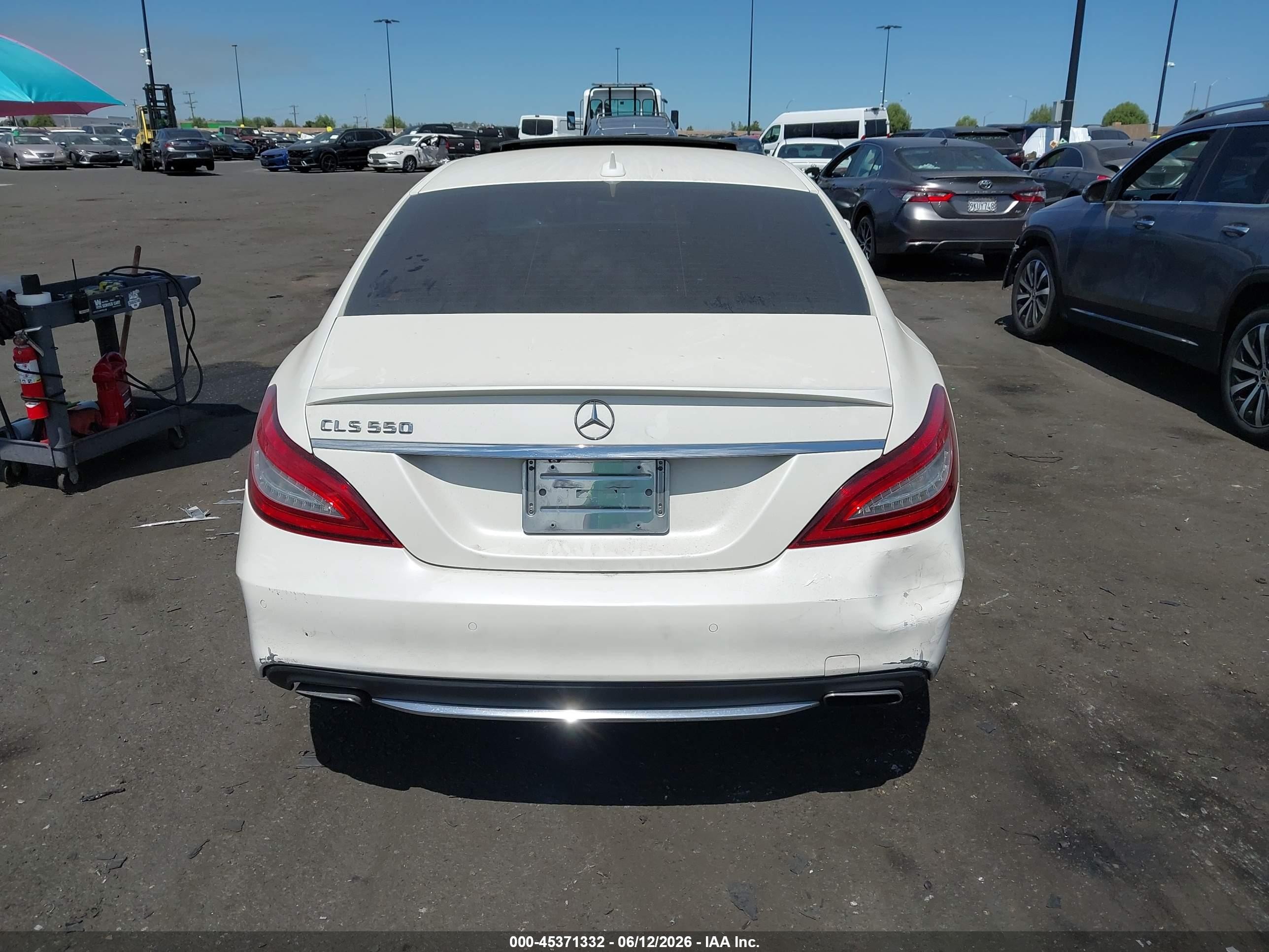 2015 Mercedes-benz Cls 550   Белый vin: WDDLJ7DB0FA157745