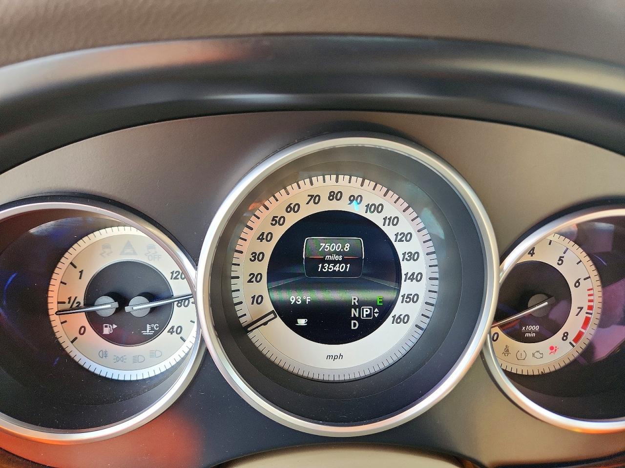 2013 Mercedes-benz Cls 550 White vin: WDDLJ7DB1DA072913