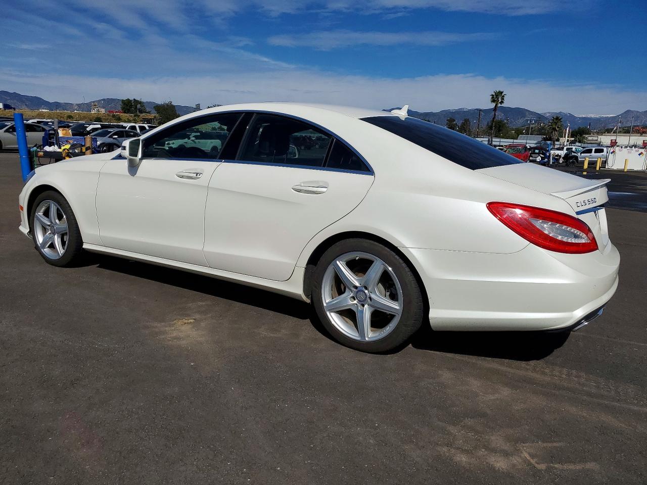 2013 Mercedes-benz Cls 550 White vin: WDDLJ7DB1DA074905