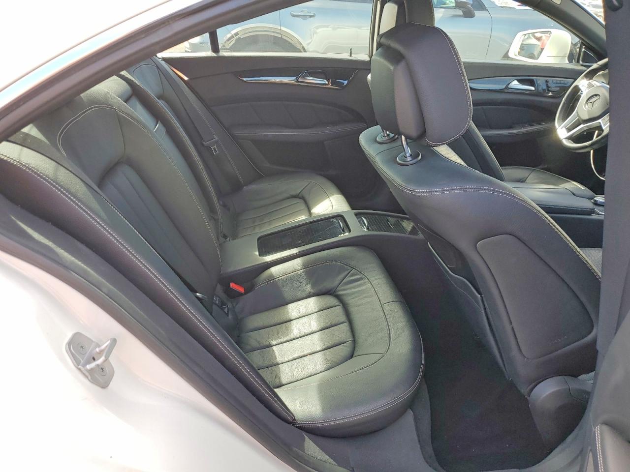 2013 Mercedes-benz Cls 550 White vin: WDDLJ7DB1DA074905
