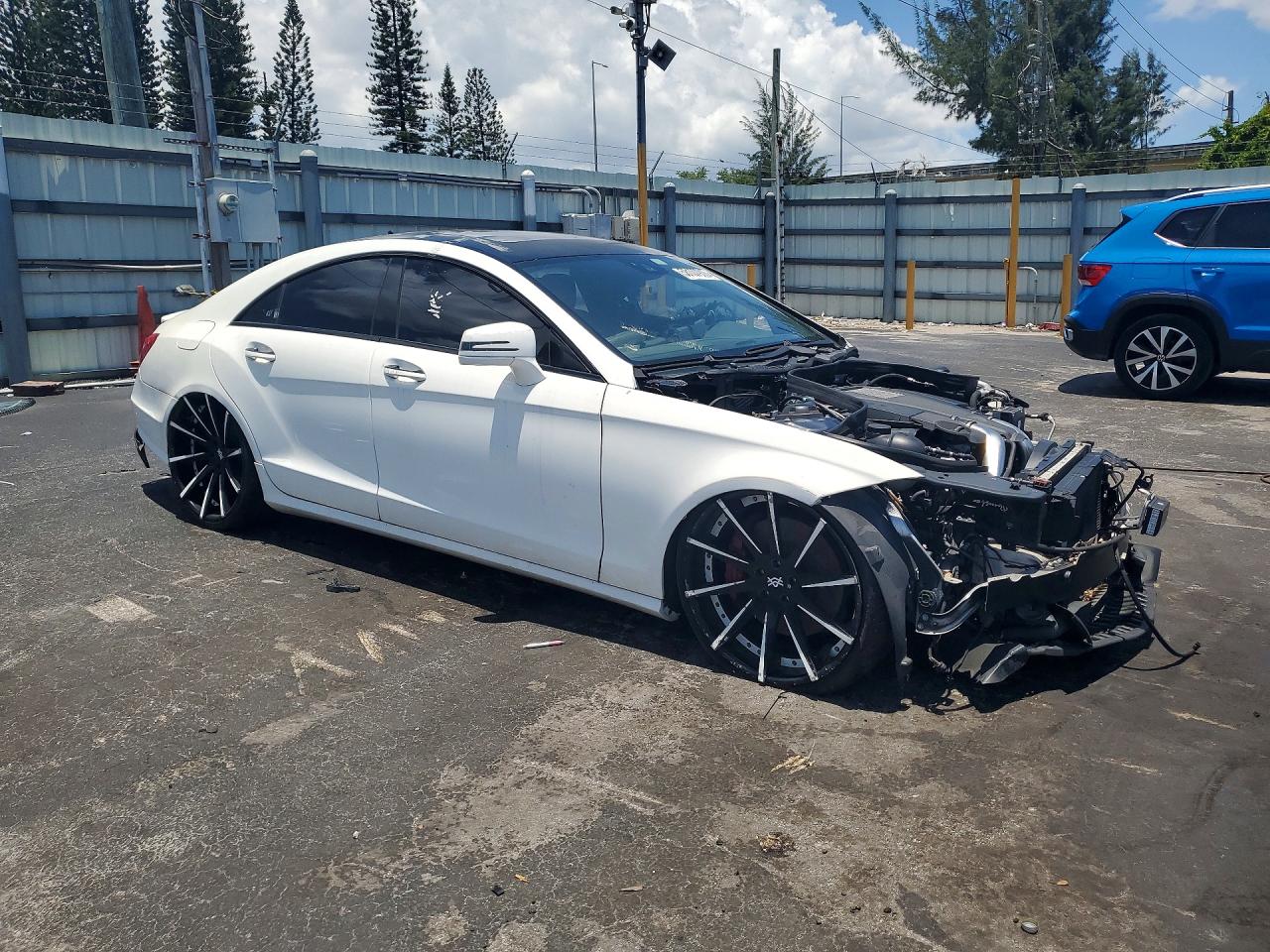 2012 Mercedes-benz Cls 550 White vin: WDDLJ7DB2CA007910