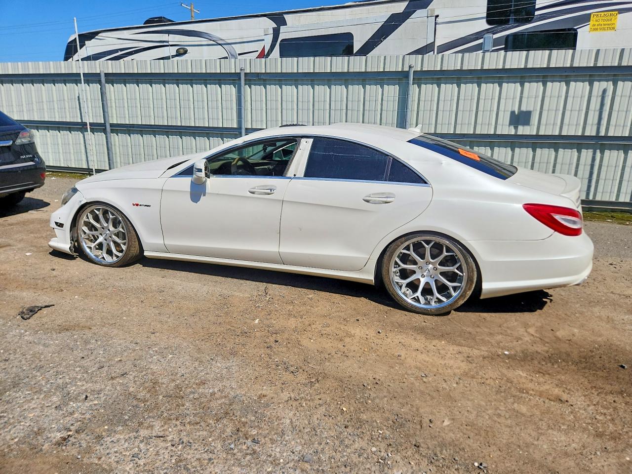 2013 Mercedes-benz Cls 550 White vin: WDDLJ7DB2DA062147