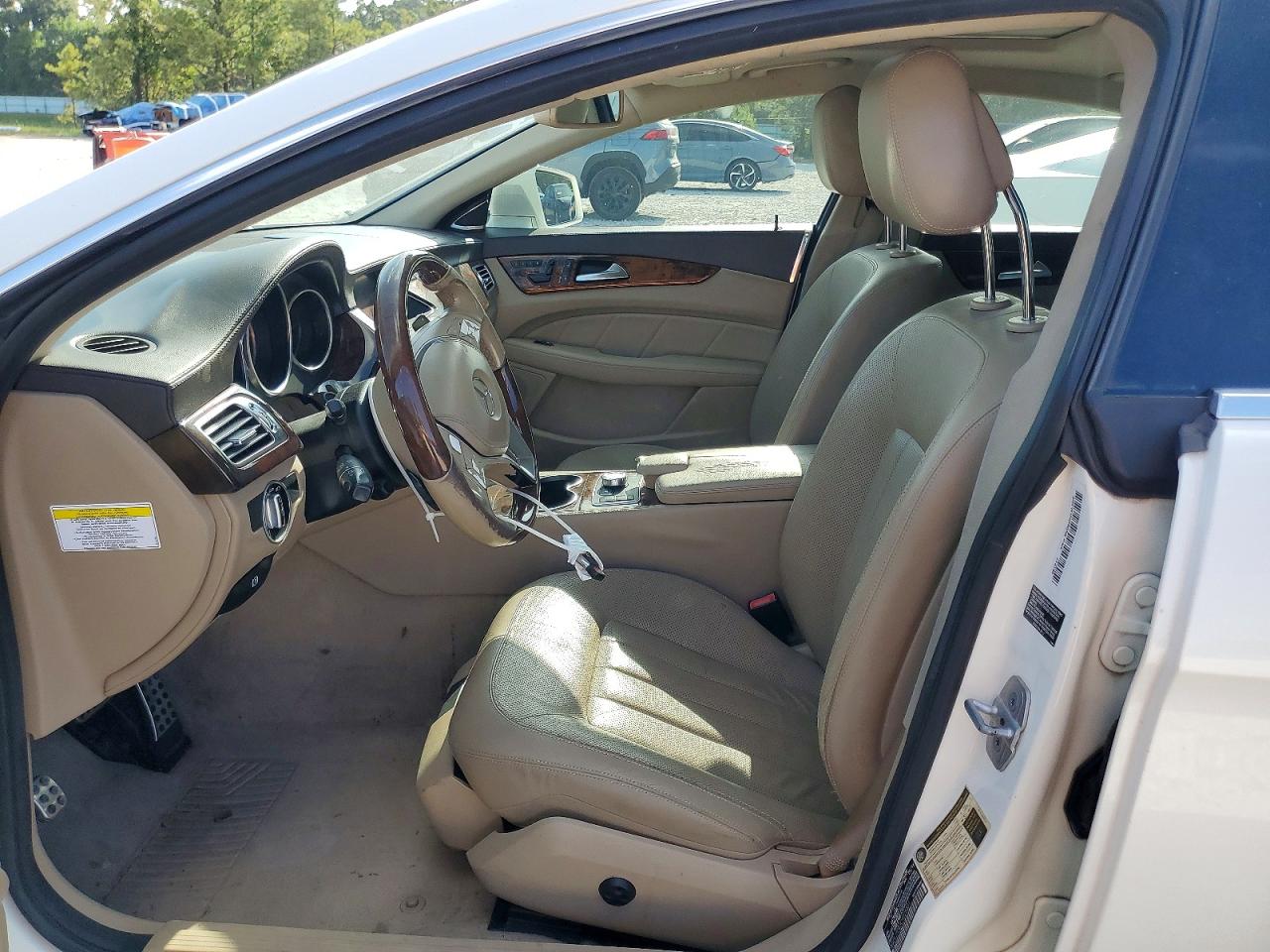 2012 Mercedes-benz Cls 550 White vin: WDDLJ7DB3CA028331