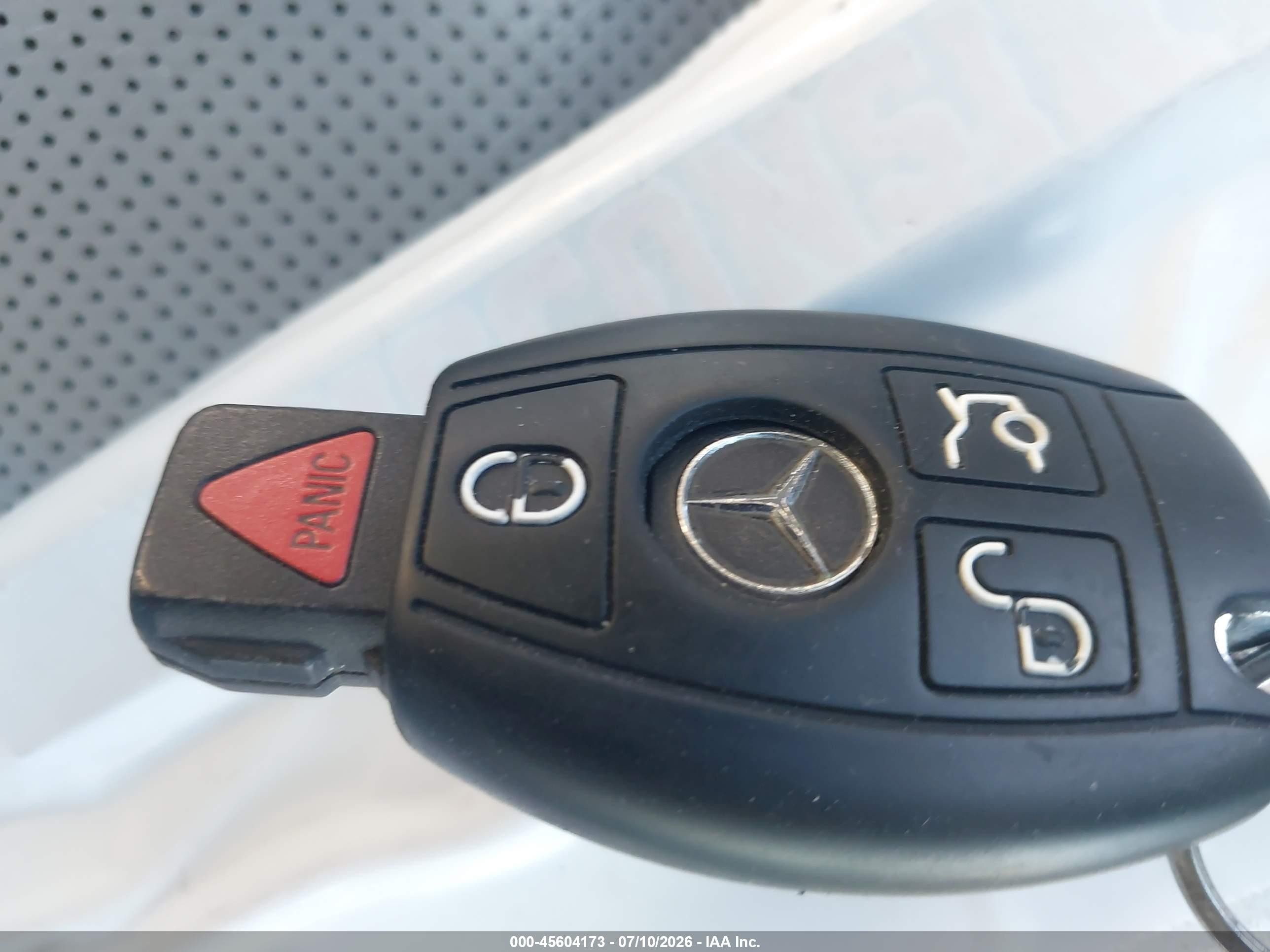 2012 Mercedes-benz Cls 550   Silver vin: WDDLJ7DB3CA040740