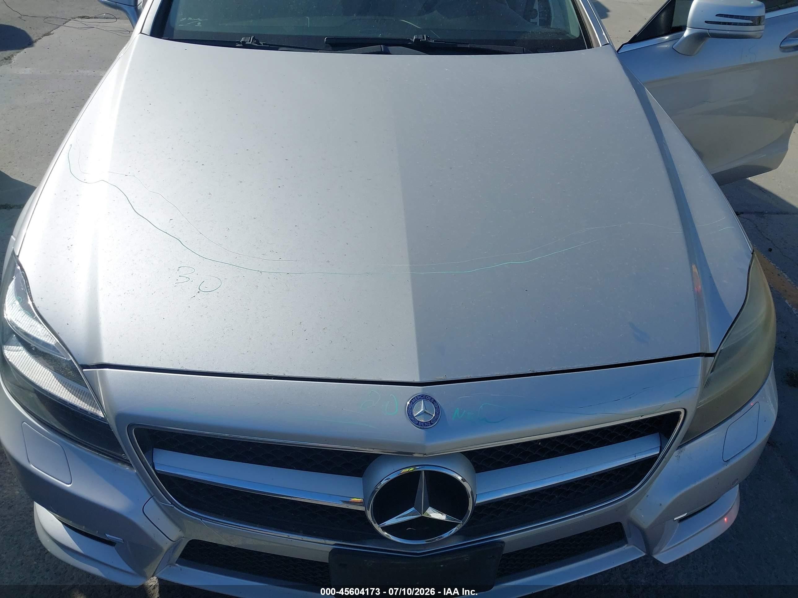 2012 Mercedes-benz Cls 550   Silver vin: WDDLJ7DB3CA040740