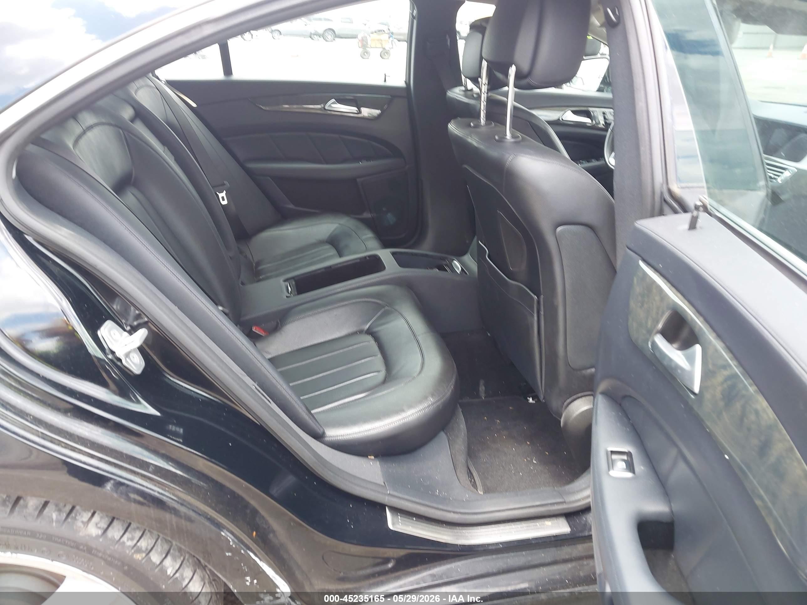 2012 Mercedes-benz Cls 550   Black vin: WDDLJ7DB3CA044304
