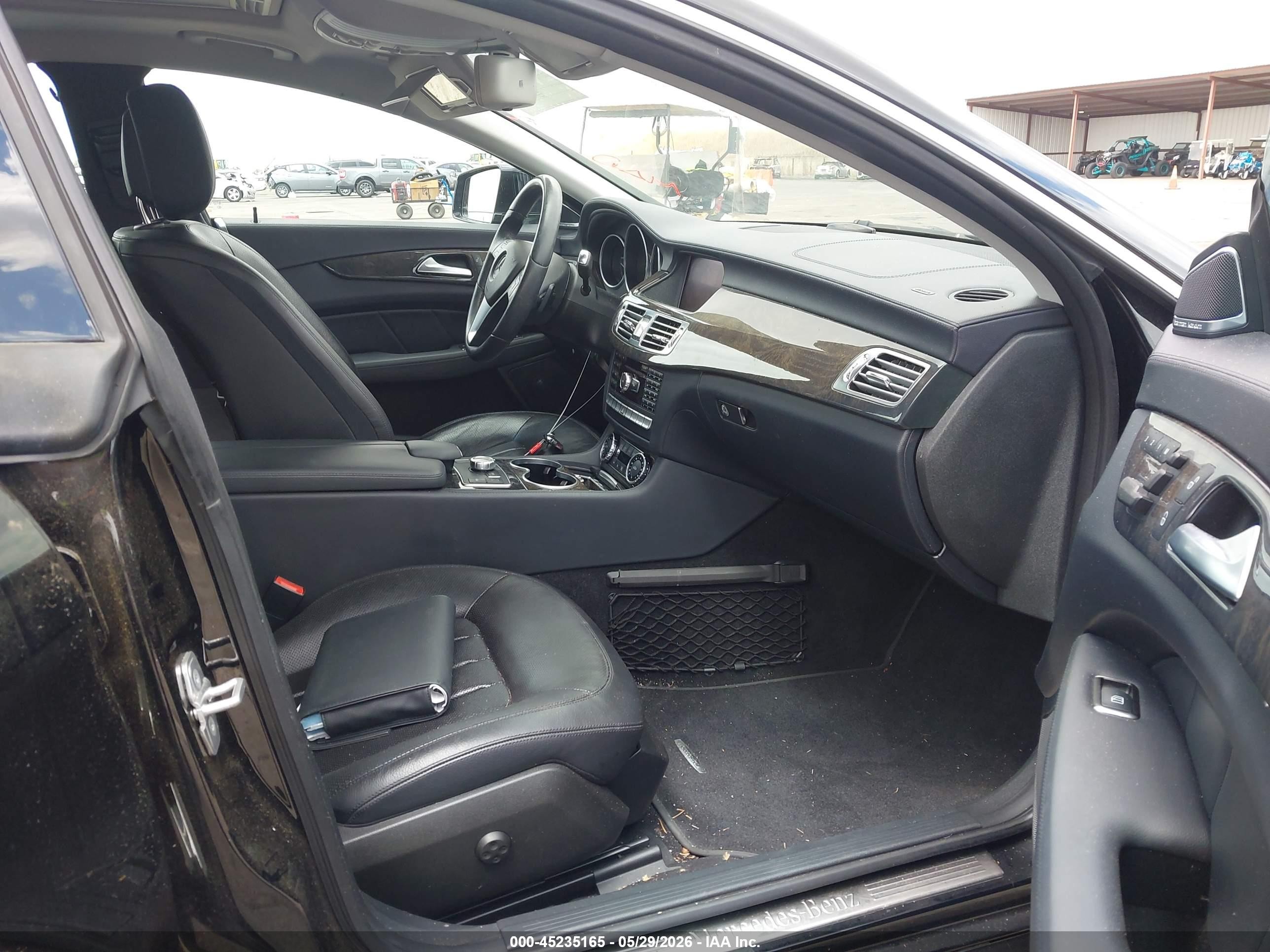 2012 Mercedes-benz Cls 550   Black vin: WDDLJ7DB3CA044304