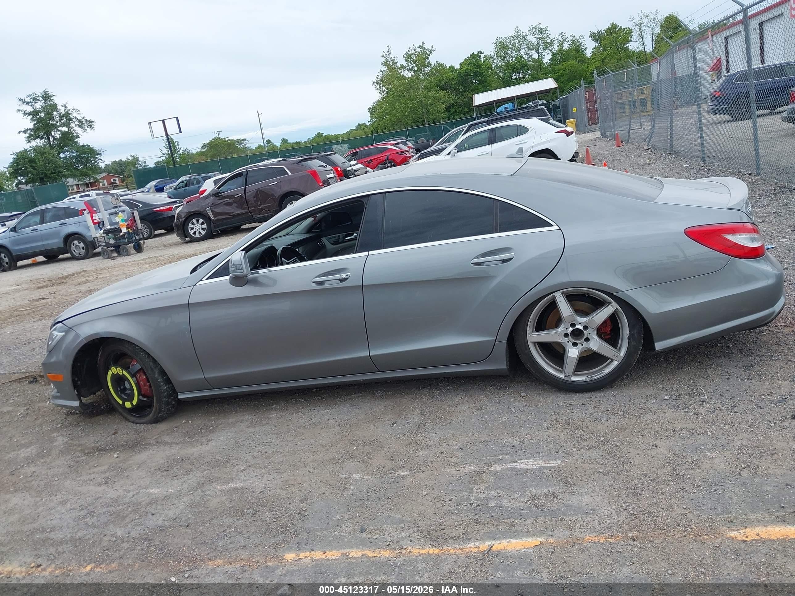 2014 Mercedes-benz Cls 550   Silver vin: WDDLJ7DB3EA100101