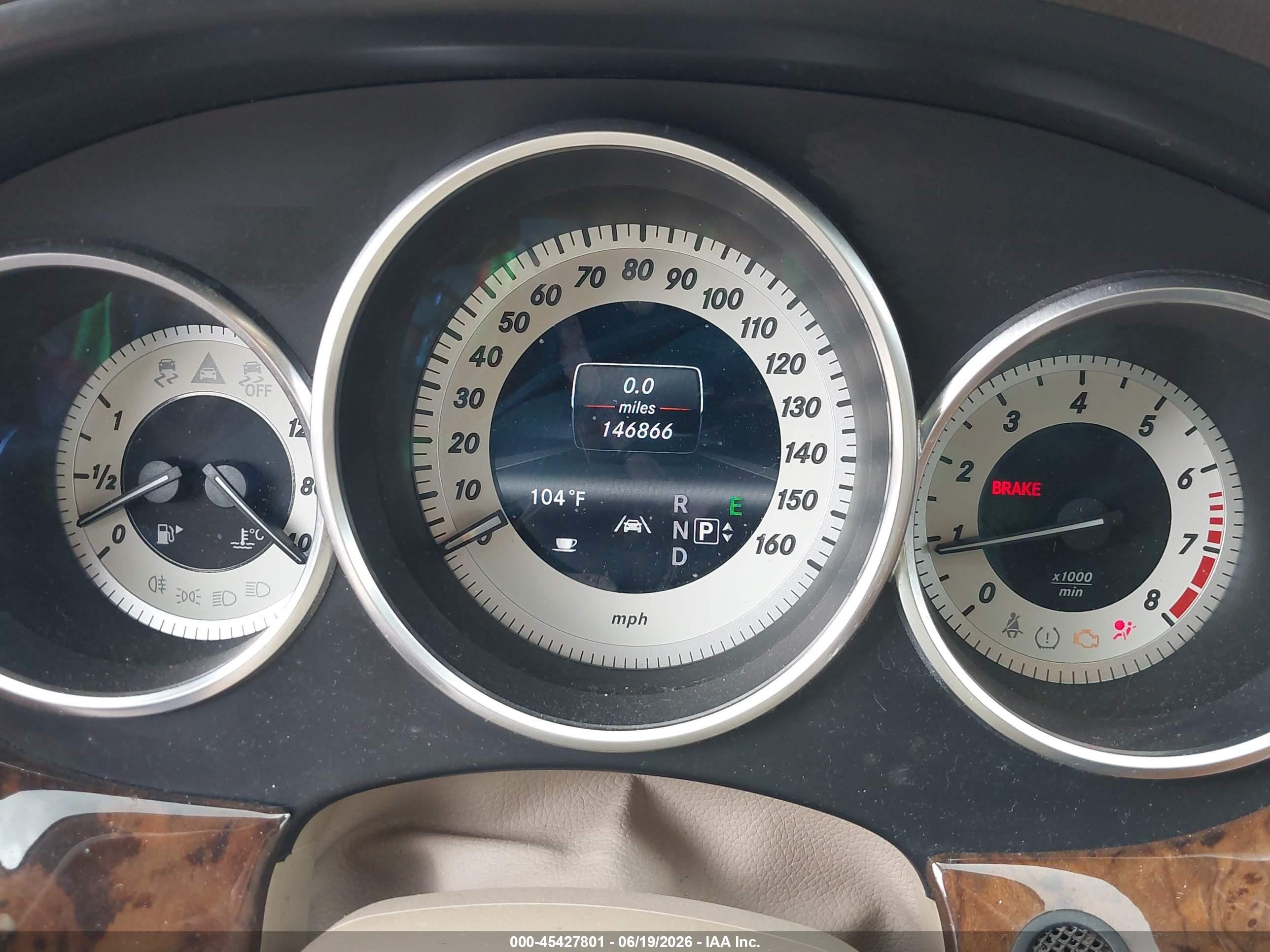 2013 Mercedes-benz Cls 550   Burgundy vin: WDDLJ7DB4DA058049