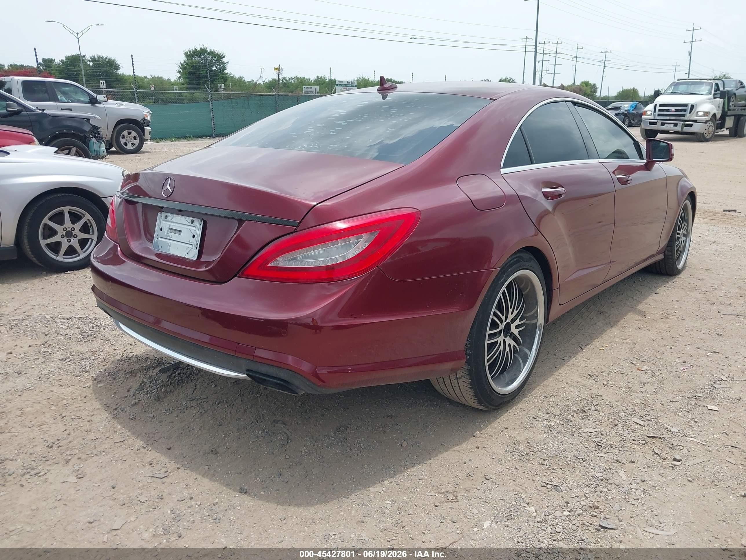 2013 Mercedes-benz Cls 550   Burgundy vin: WDDLJ7DB4DA058049