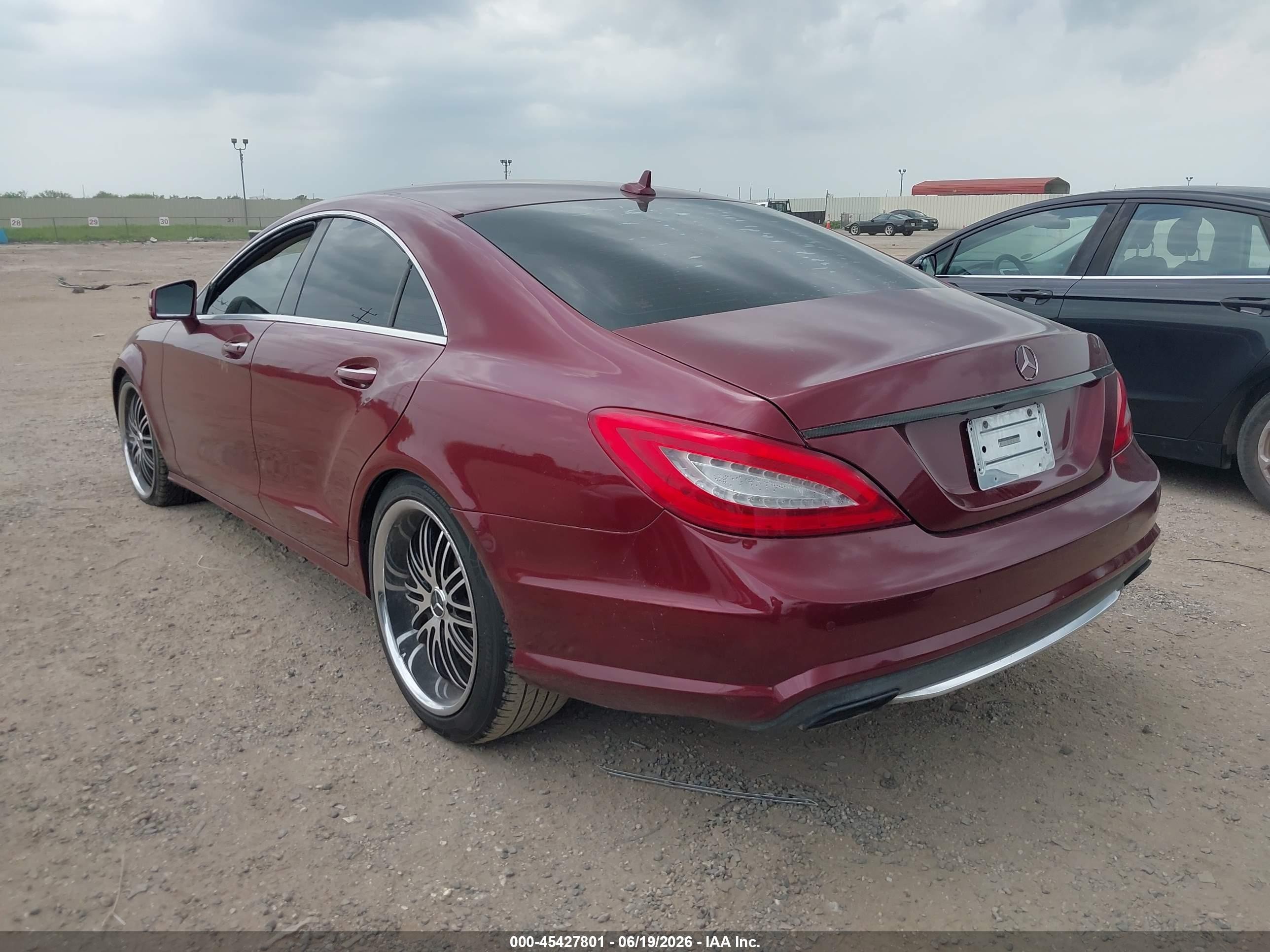 2013 Mercedes-benz Cls 550   Burgundy vin: WDDLJ7DB4DA058049