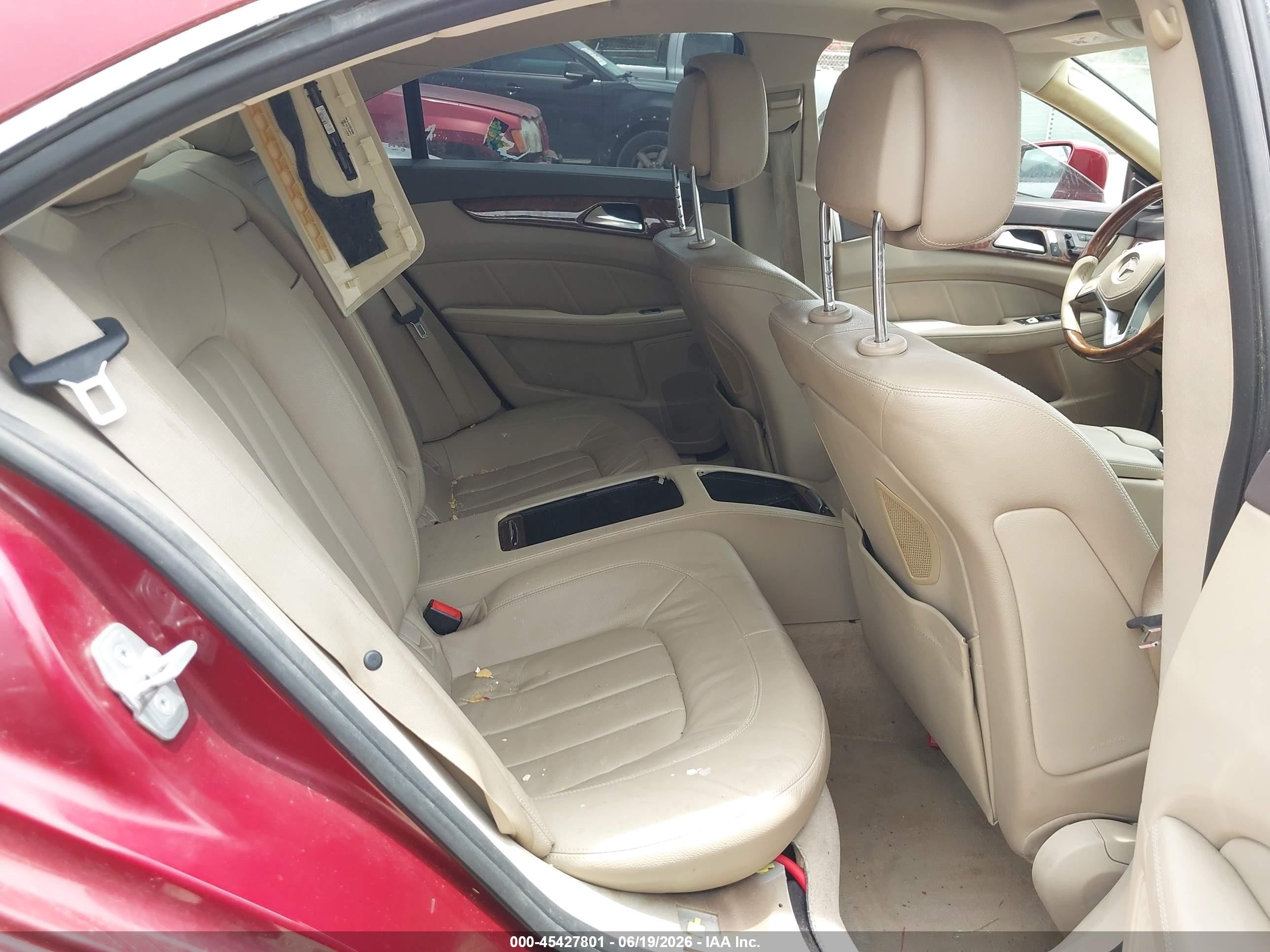 2013 Mercedes-benz Cls 550   Burgundy vin: WDDLJ7DB4DA058049