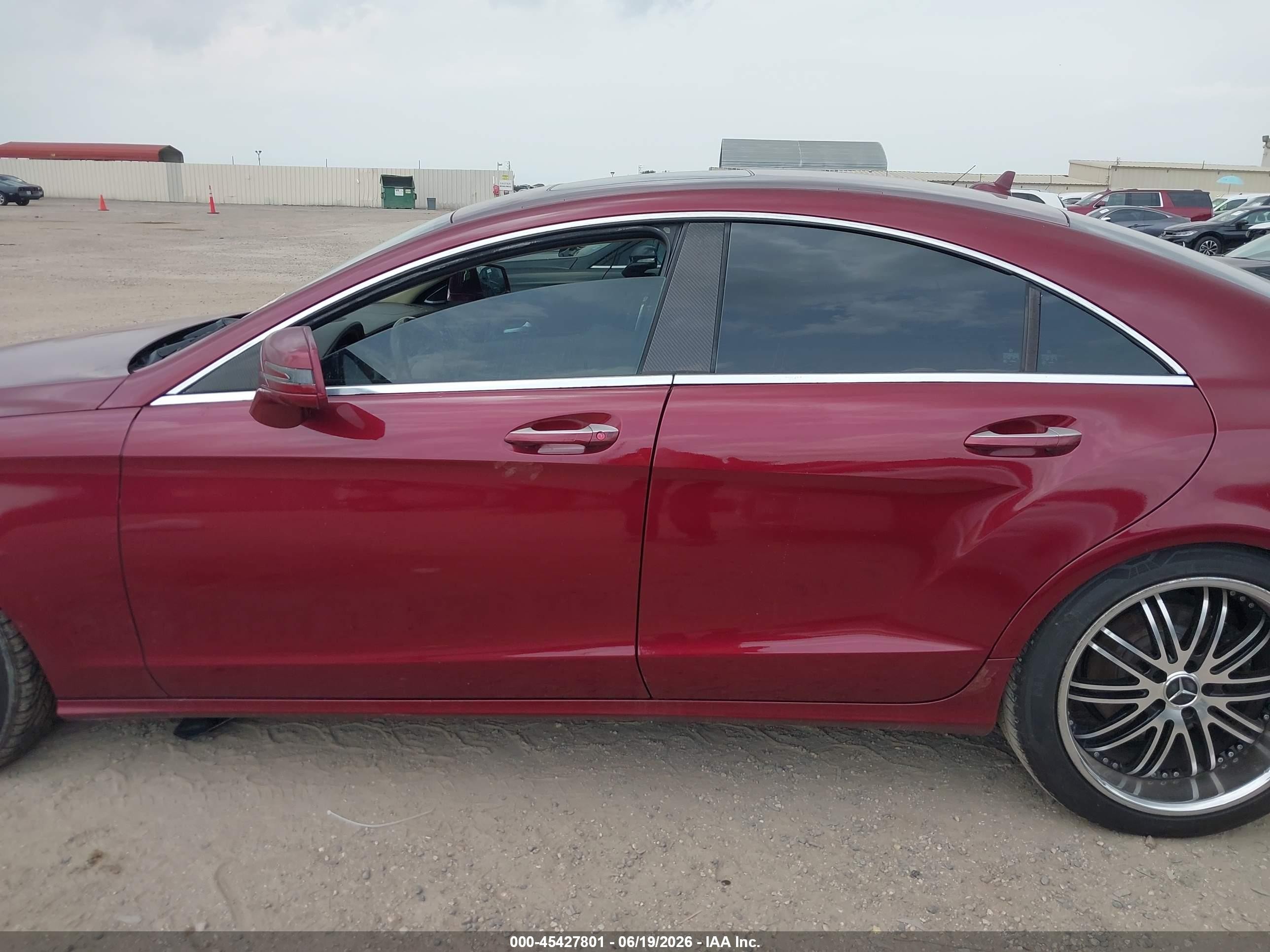 2013 Mercedes-benz Cls 550   Burgundy vin: WDDLJ7DB4DA058049