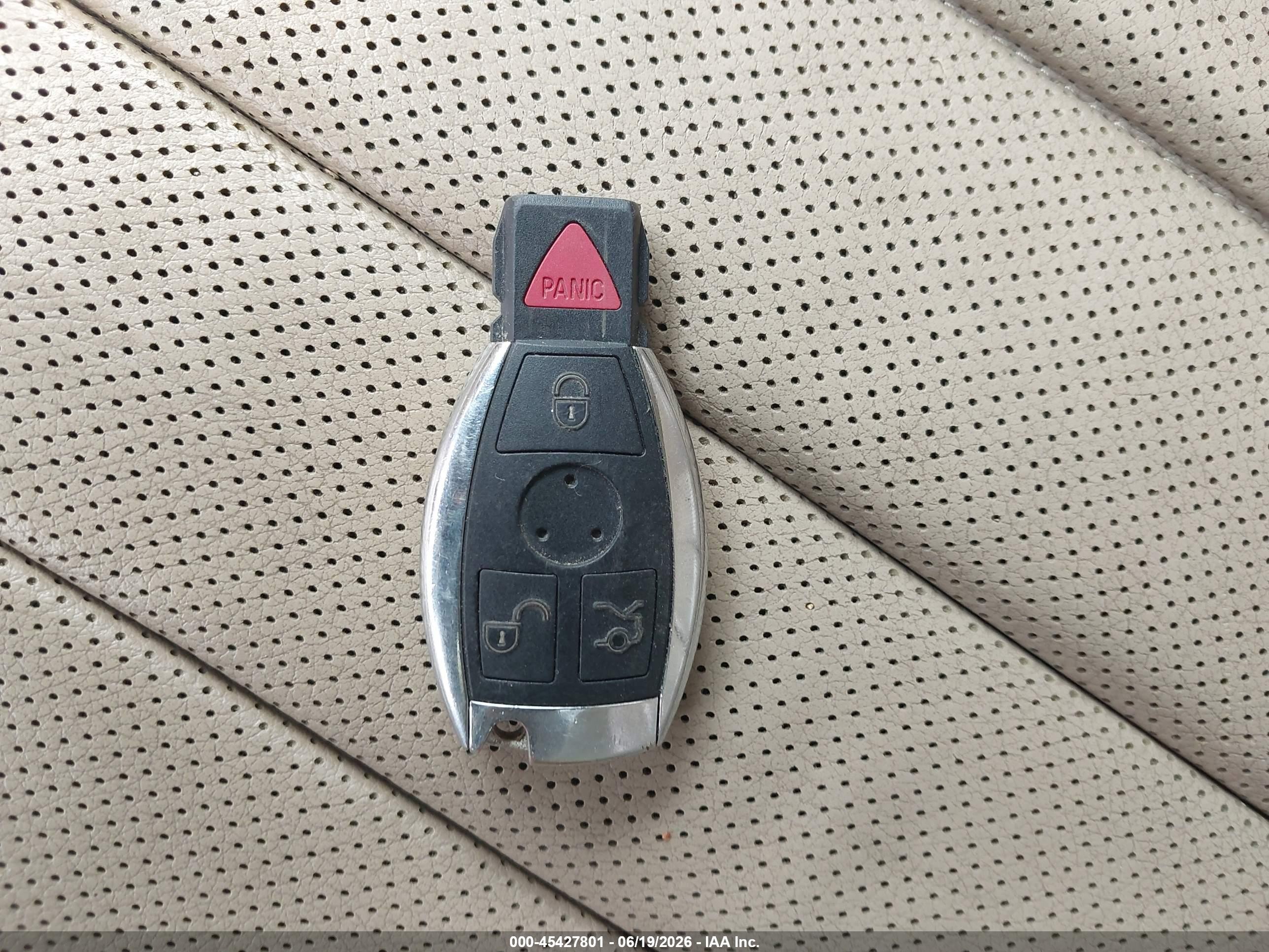 2013 Mercedes-benz Cls 550   Burgundy vin: WDDLJ7DB4DA058049
