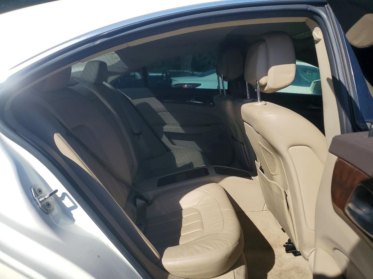 2014 Mercedes-benz Cls 550 Белый vin: WDDLJ7DB4EA100222