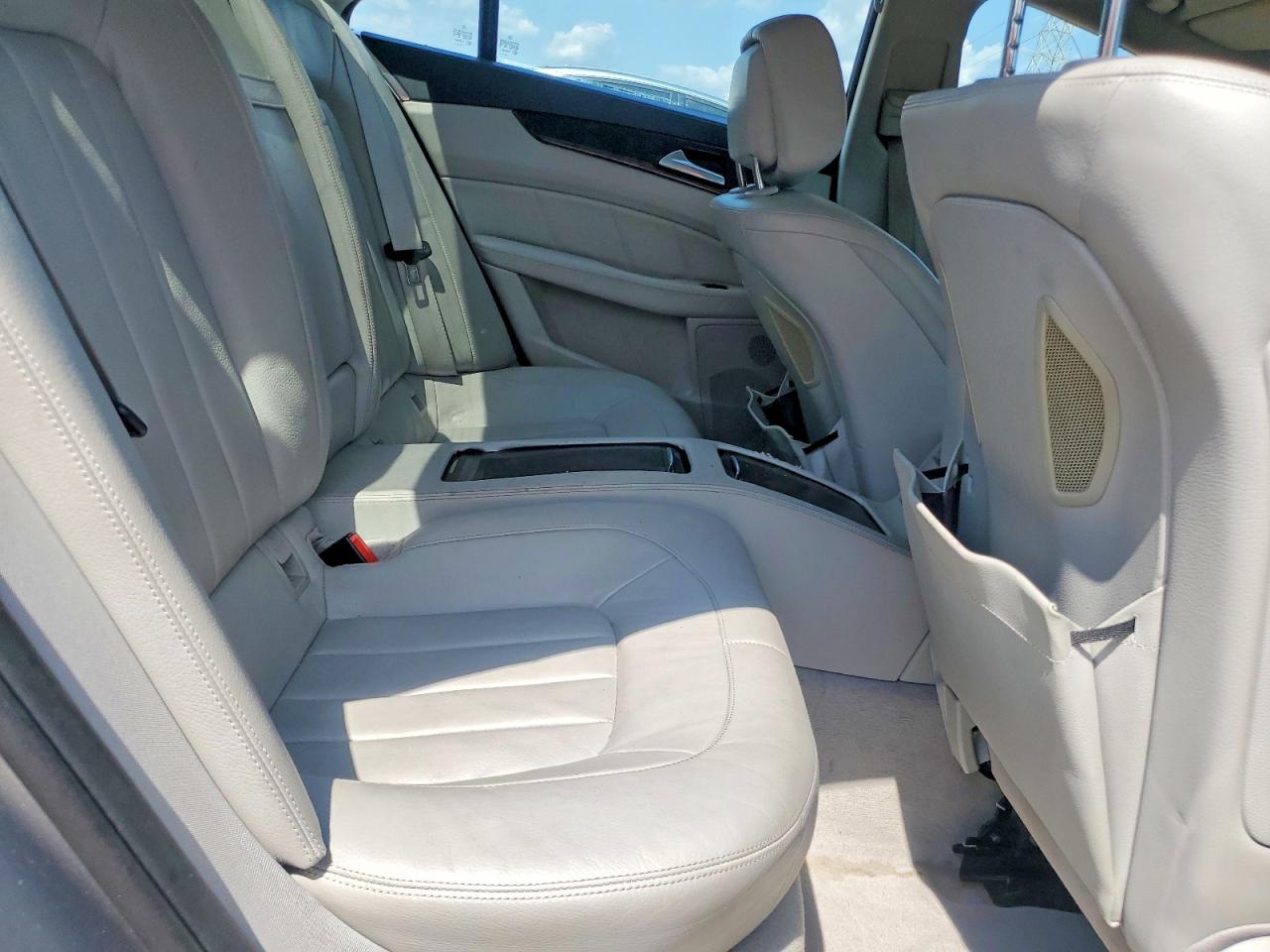 2014 Mercedes-benz Cls 550 Silver vin: WDDLJ7DB6EA108130