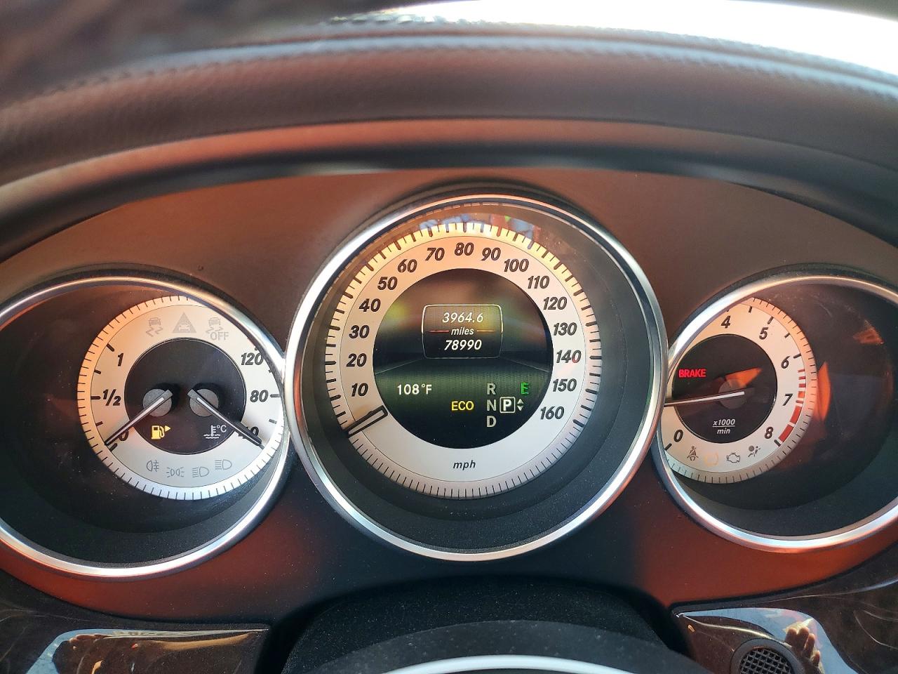 2014 Mercedes-benz Cls 550 Серебряный vin: WDDLJ7DB6EA117233