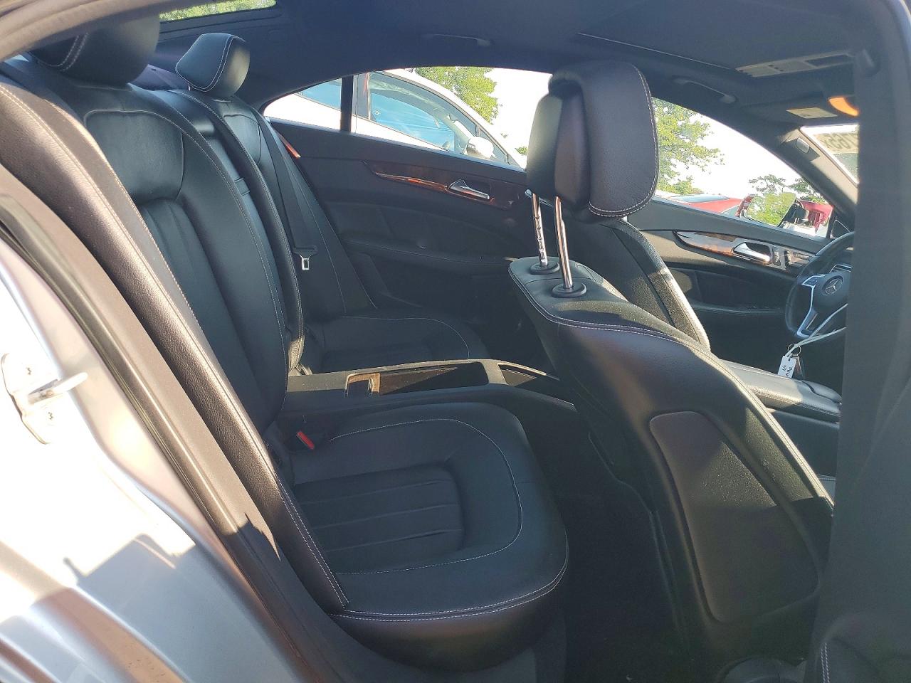2014 Mercedes-benz Cls 550 Серебряный vin: WDDLJ7DB6EA117233
