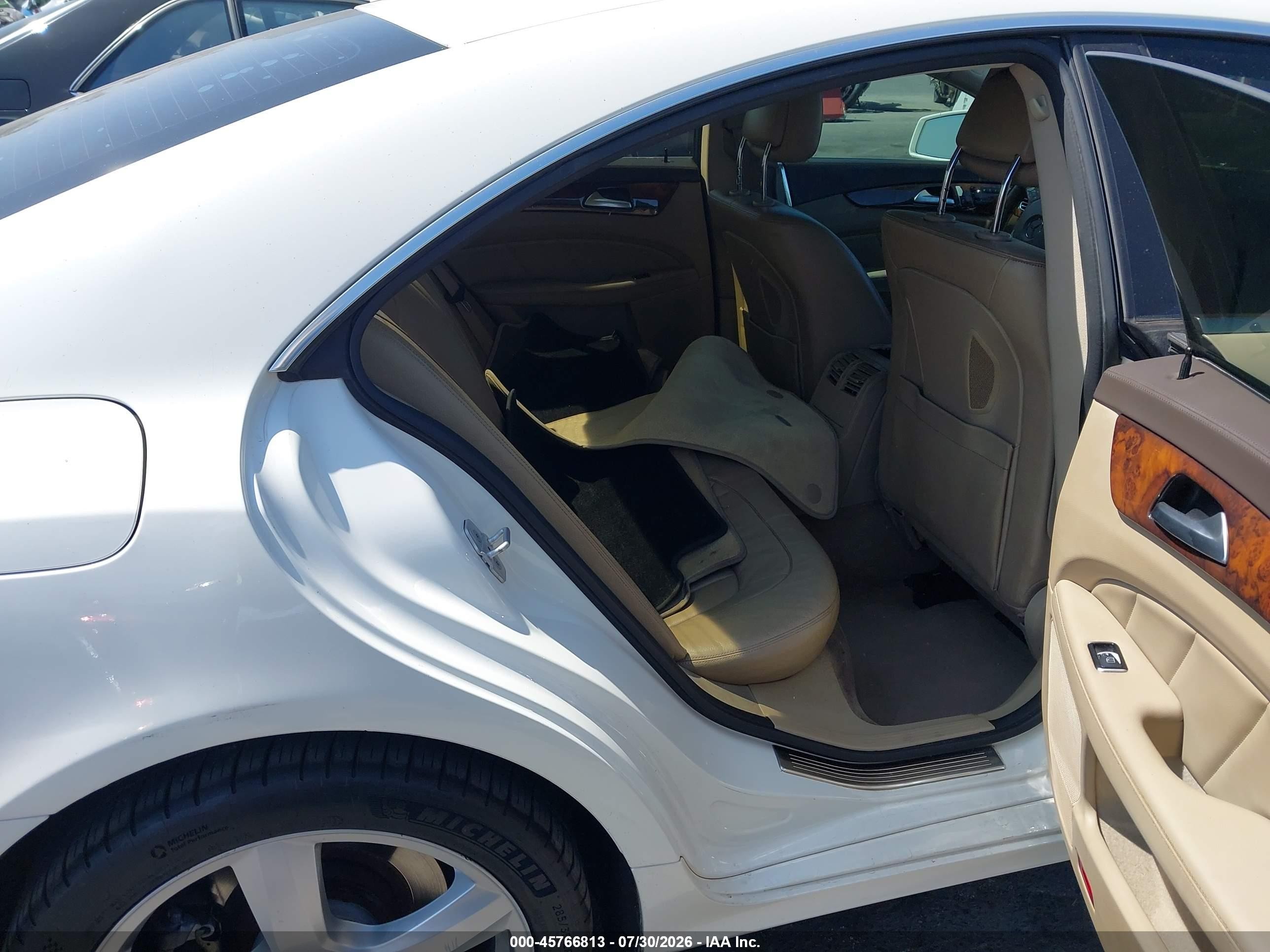 2014 Mercedes-benz Cls 550   White vin: WDDLJ7DB6EA125767