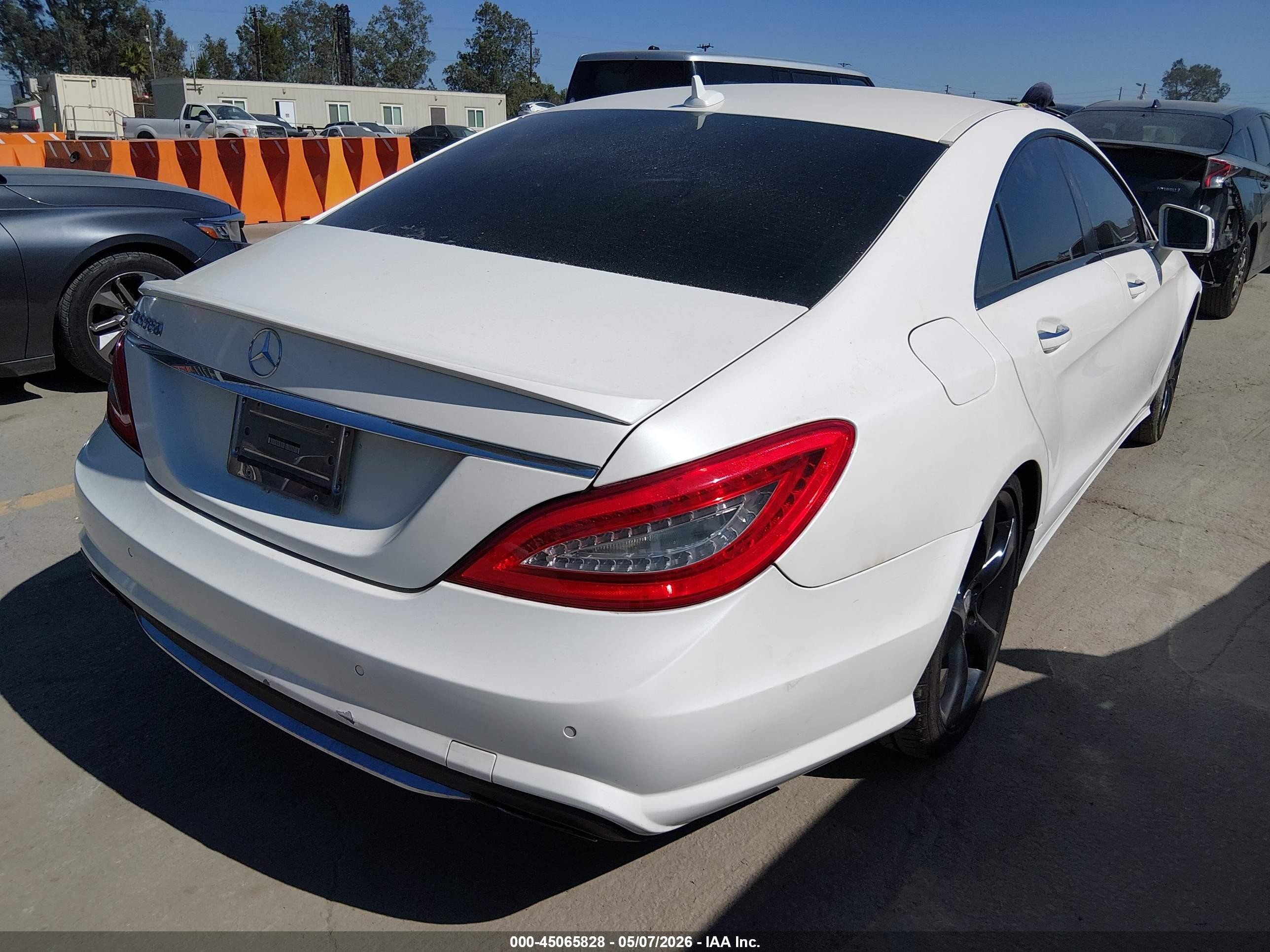 2014 Mercedes-benz Cls 550   White vin: WDDLJ7DB7EA098532