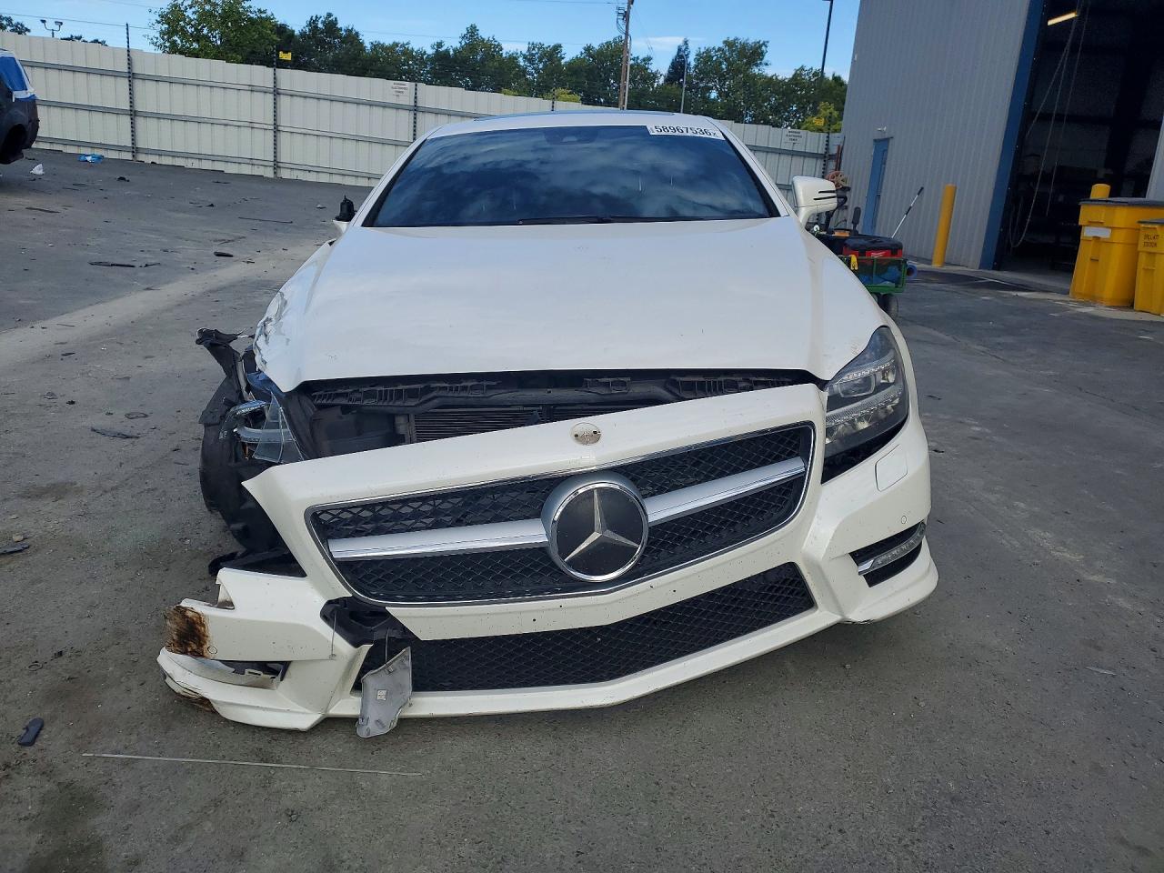 2012 Mercedes-benz Cls 550 White vin: WDDLJ7DB8CA028017