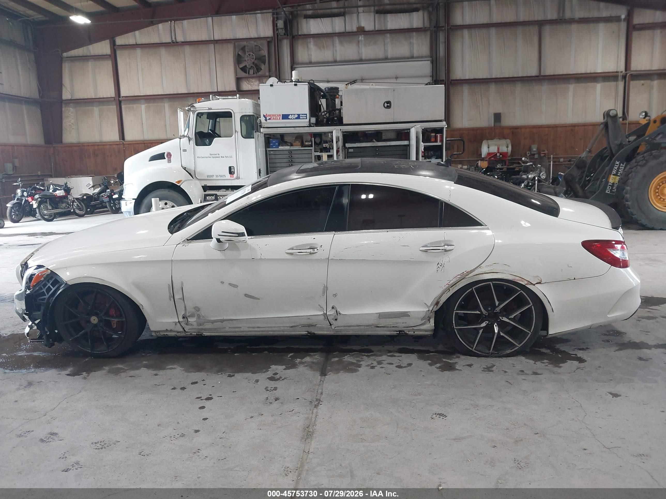2015 Mercedes-benz Cls 550 White vin: WDDLJ7DB8FA151367