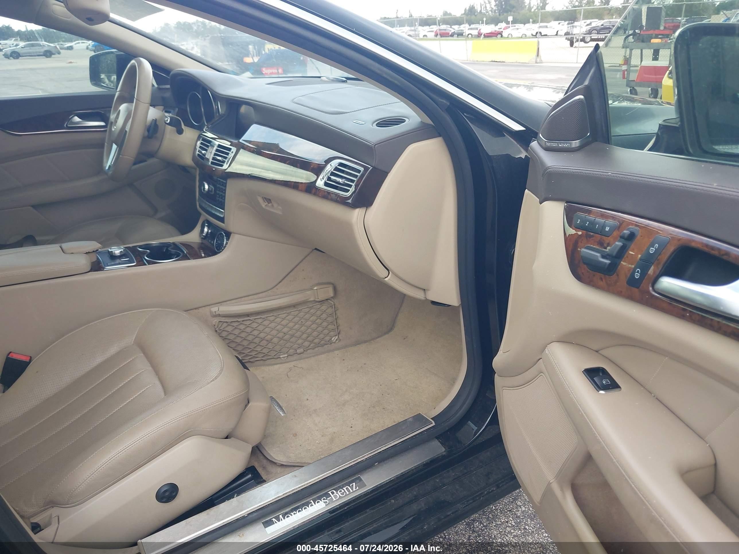2014 Mercedes-benz Cls 550   Black vin: WDDLJ7DB9EA094336