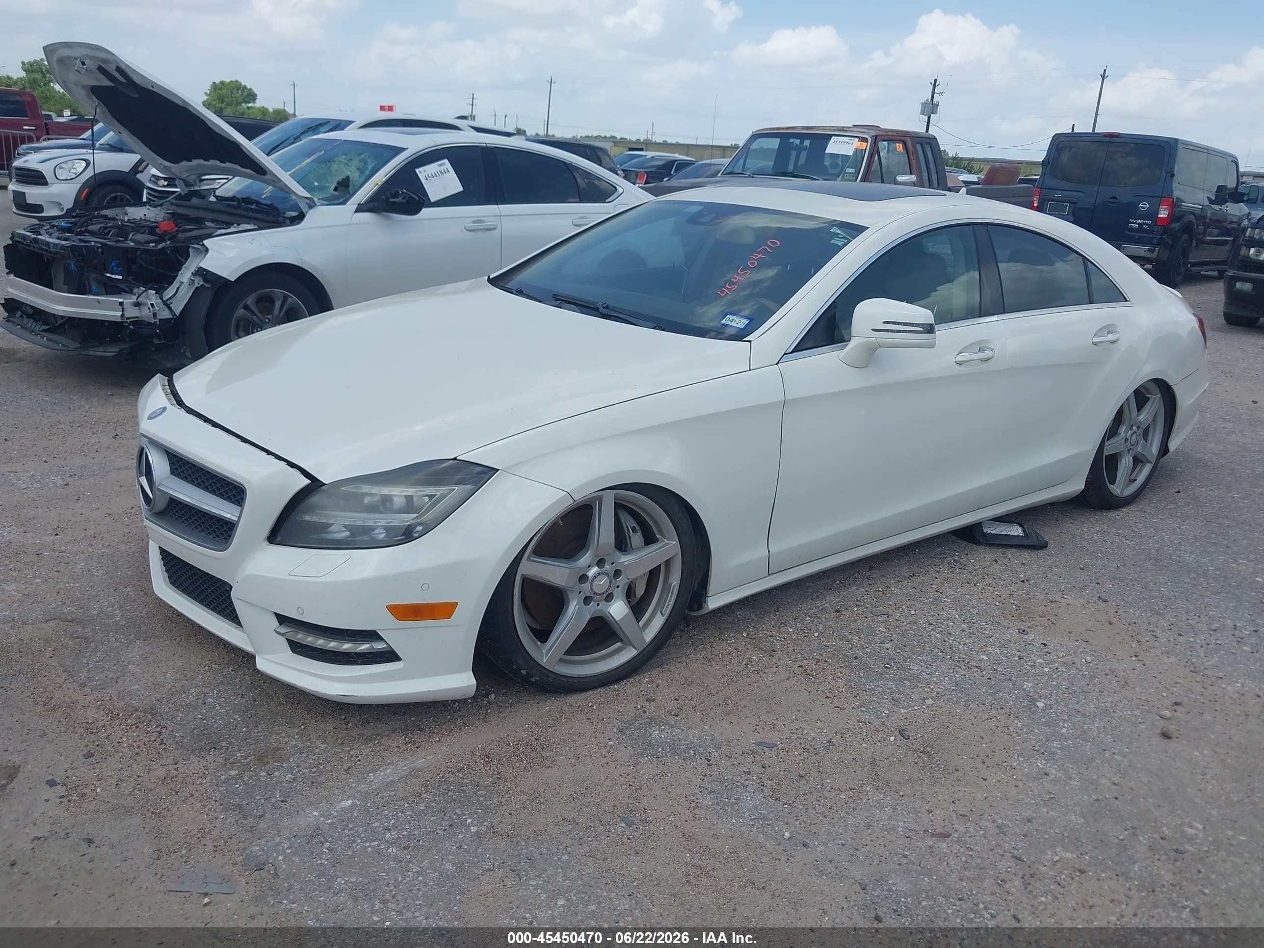 2012 Mercedes-benz Cls 550   White vin: WDDLJ7DBXCA039164