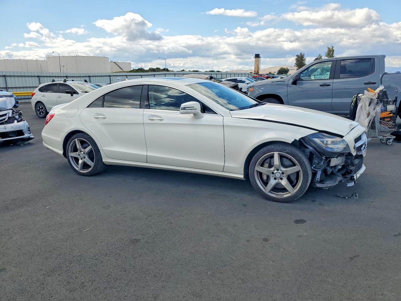 2013 Mercedes-benz Cls 550 White vin: WDDLJ7DBXDA061098