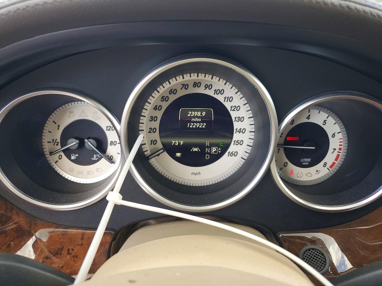 2013 Mercedes-benz Cls 550 White vin: WDDLJ7DBXDA061098