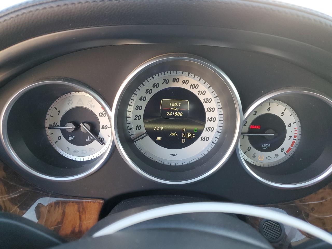 2013 Mercedes-benz Cls 550 Серебряный vin: WDDLJ7DBXDA061165