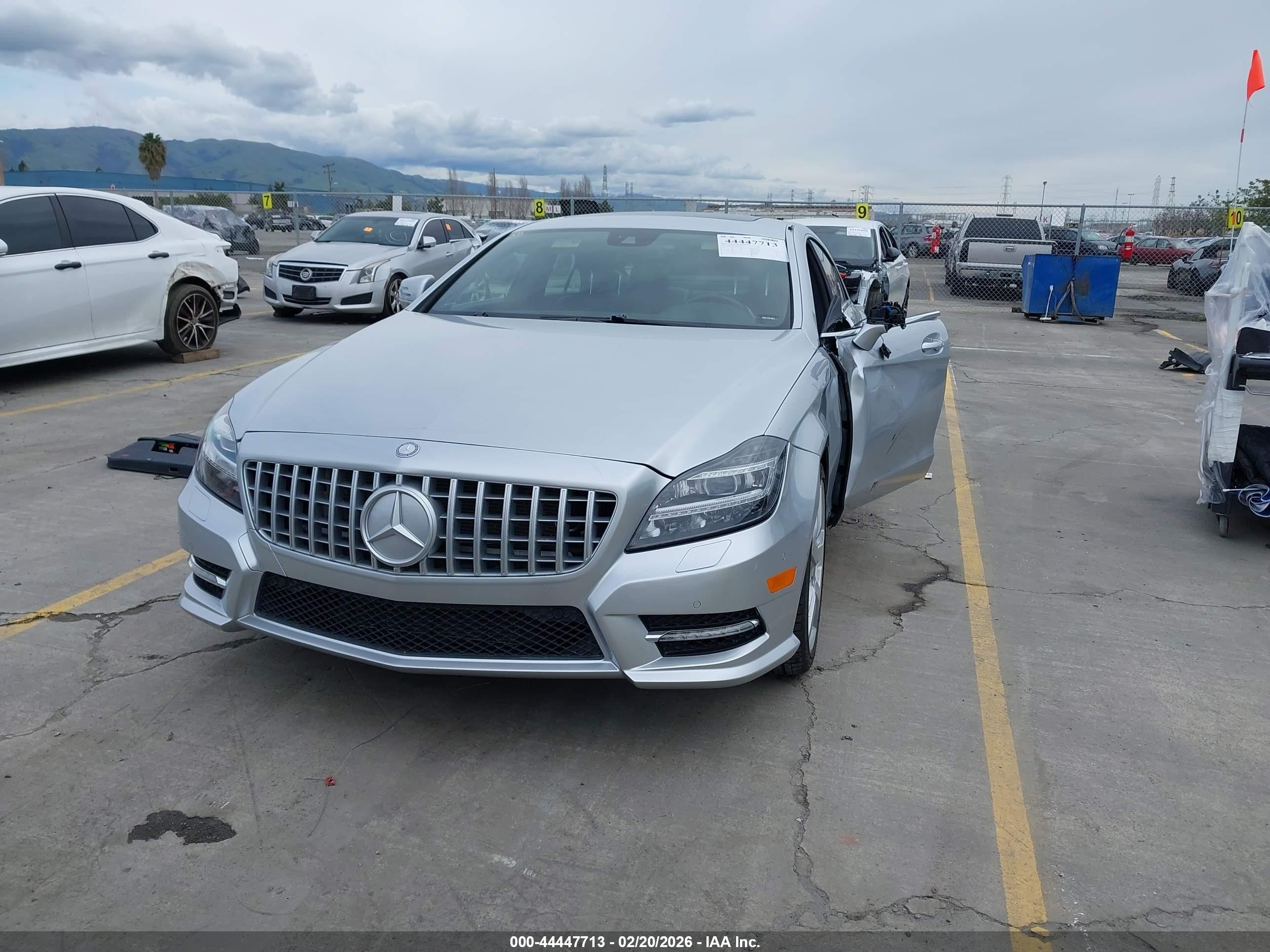 2014 Mercedes-benz Cls 550   Silver vin: WDDLJ7DBXEA093227