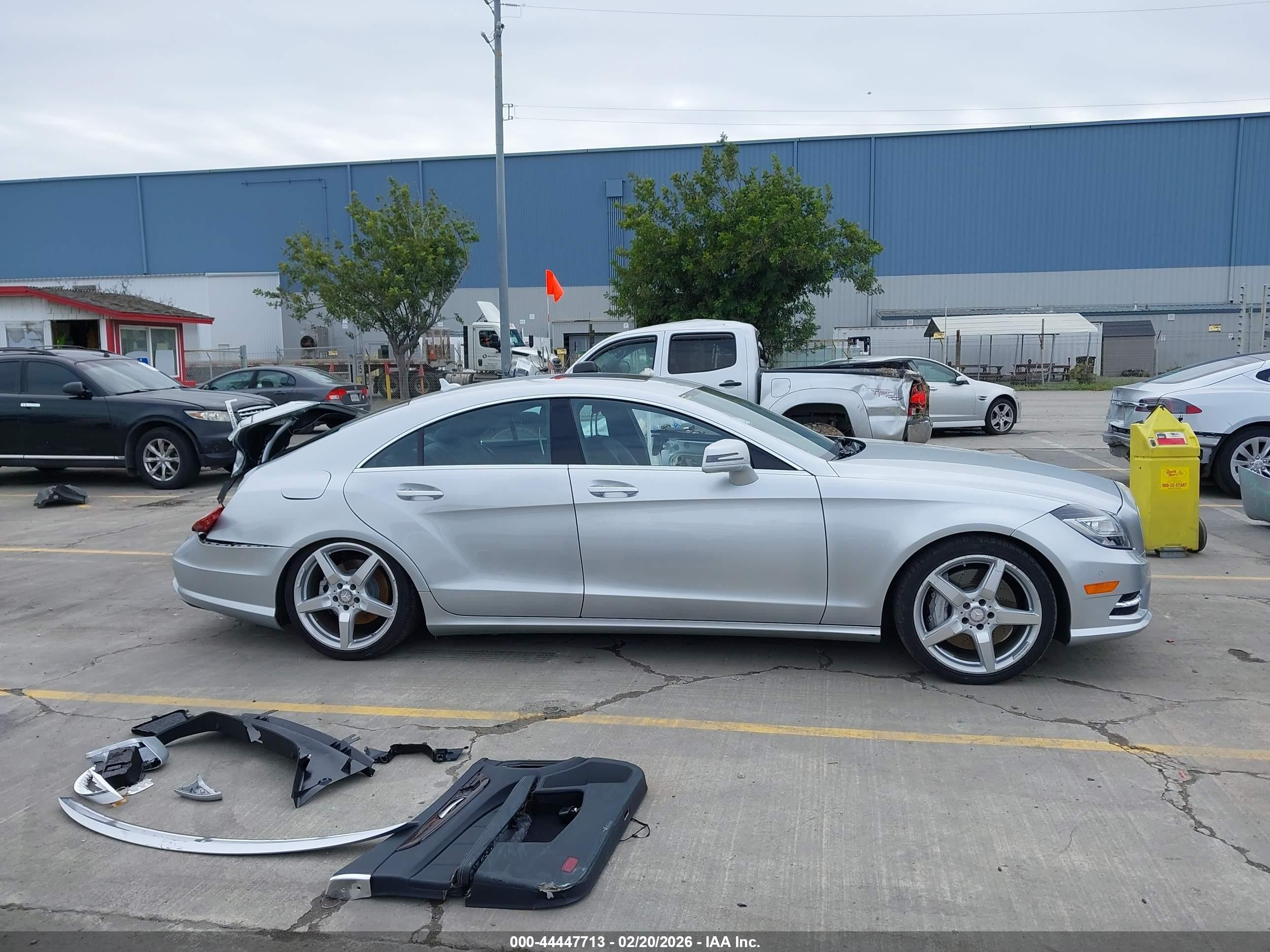 2014 Mercedes-benz Cls 550   Silver vin: WDDLJ7DBXEA093227