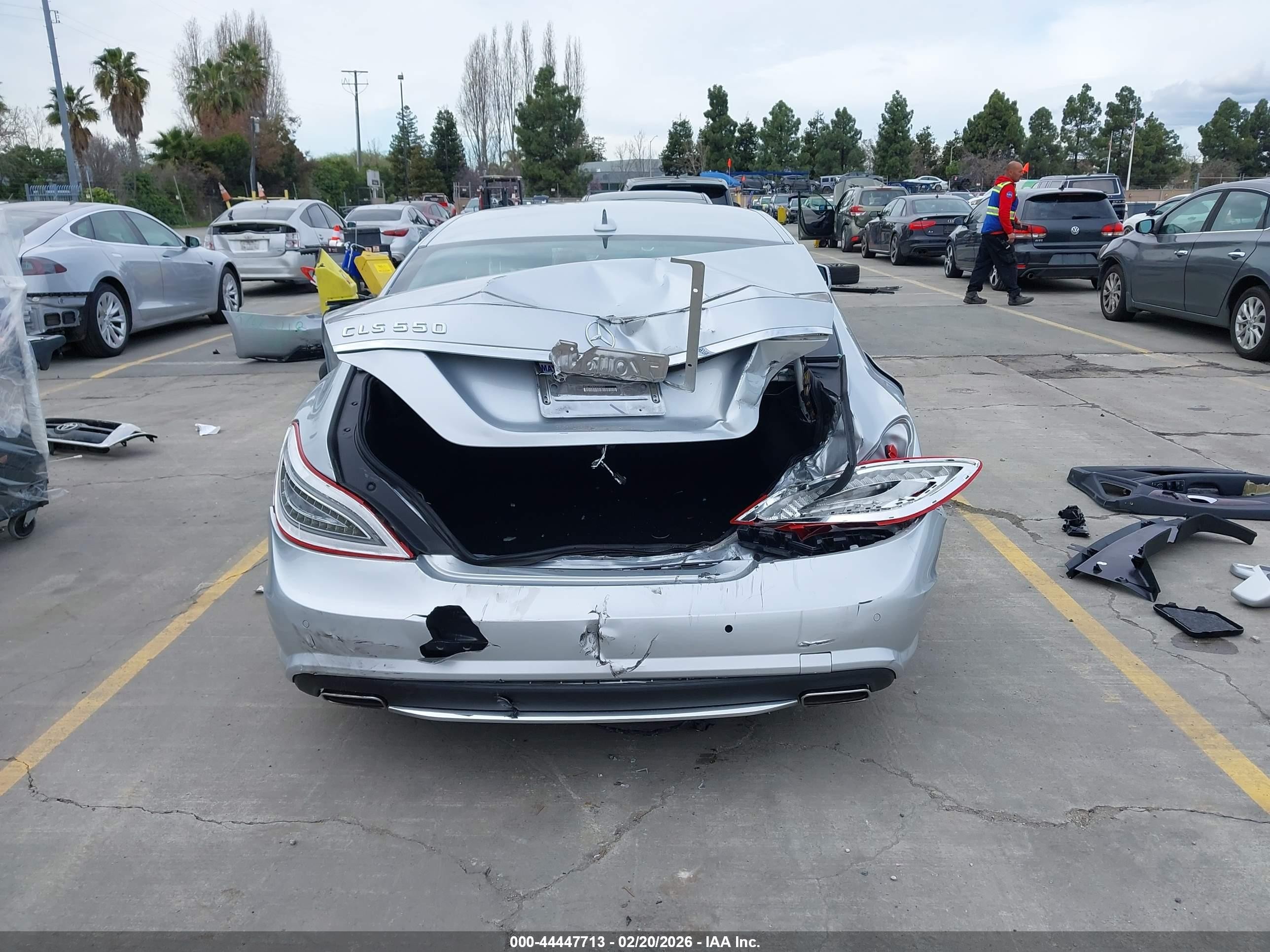 2014 Mercedes-benz Cls 550   Silver vin: WDDLJ7DBXEA093227