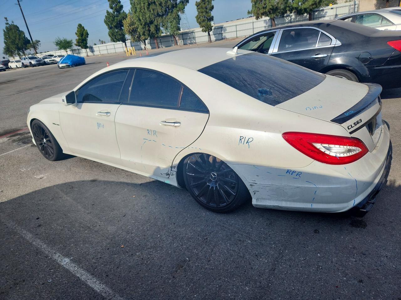 2014 Mercedes-benz Cls 550 White vin: WDDLJ7DBXEA116781